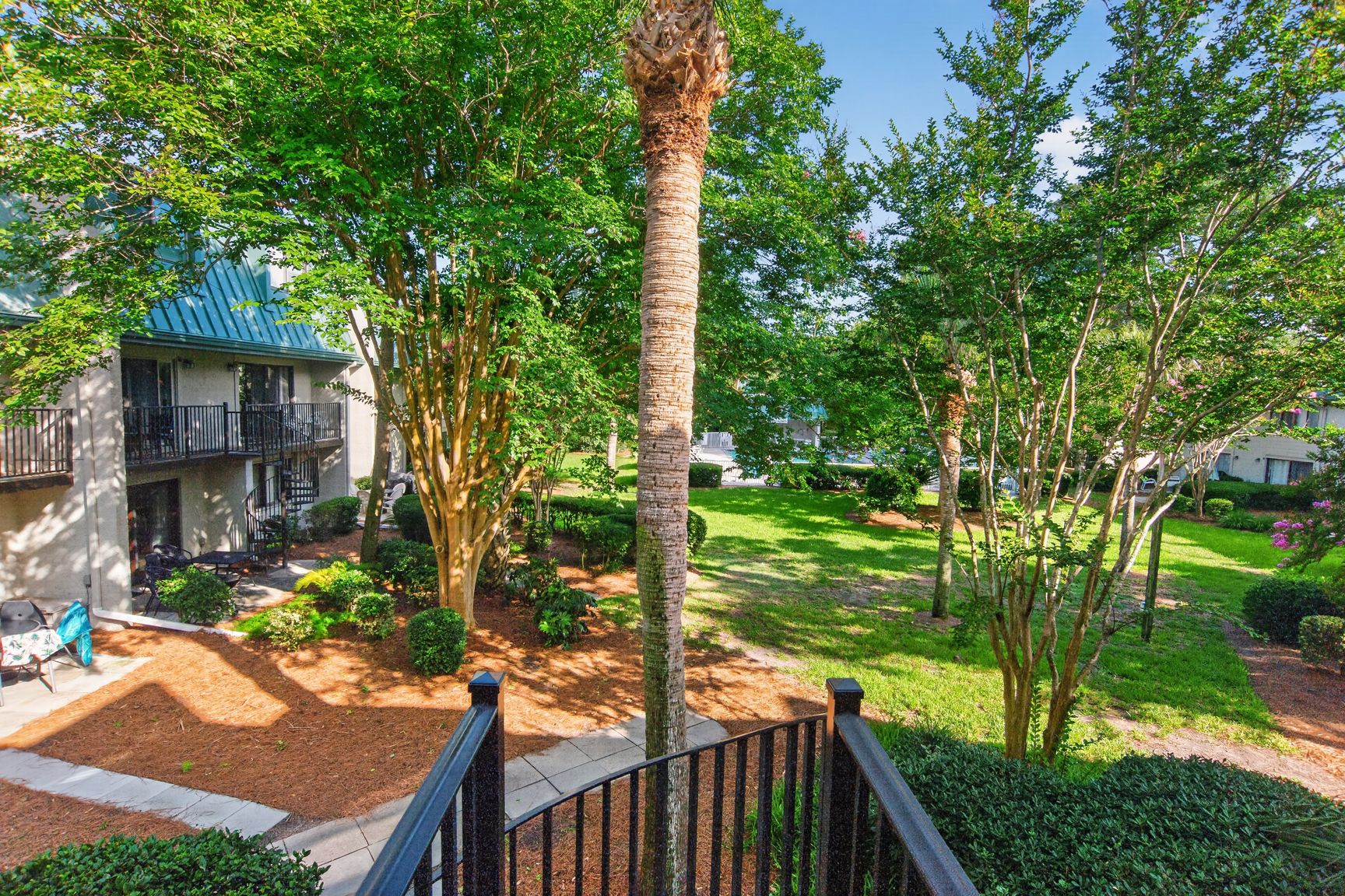 Surf Court 56 | Photo 2
