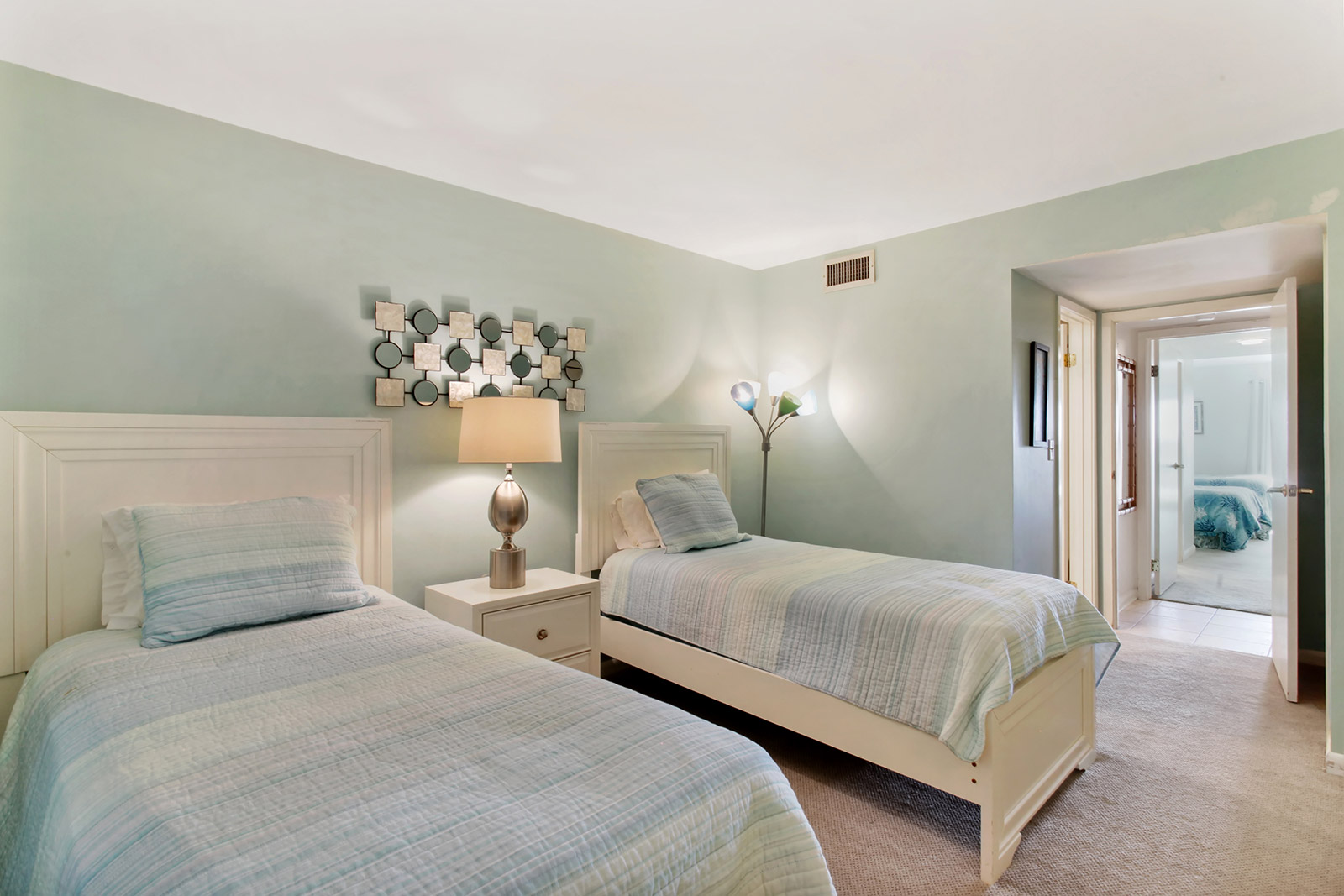 Ocean One 119 | Photo 16