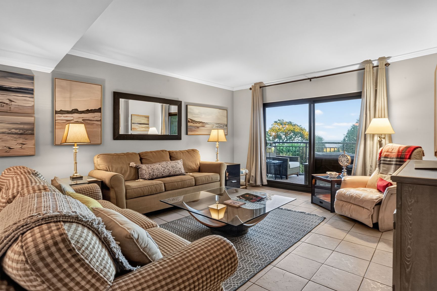 Ocean One 323 | Photo 2