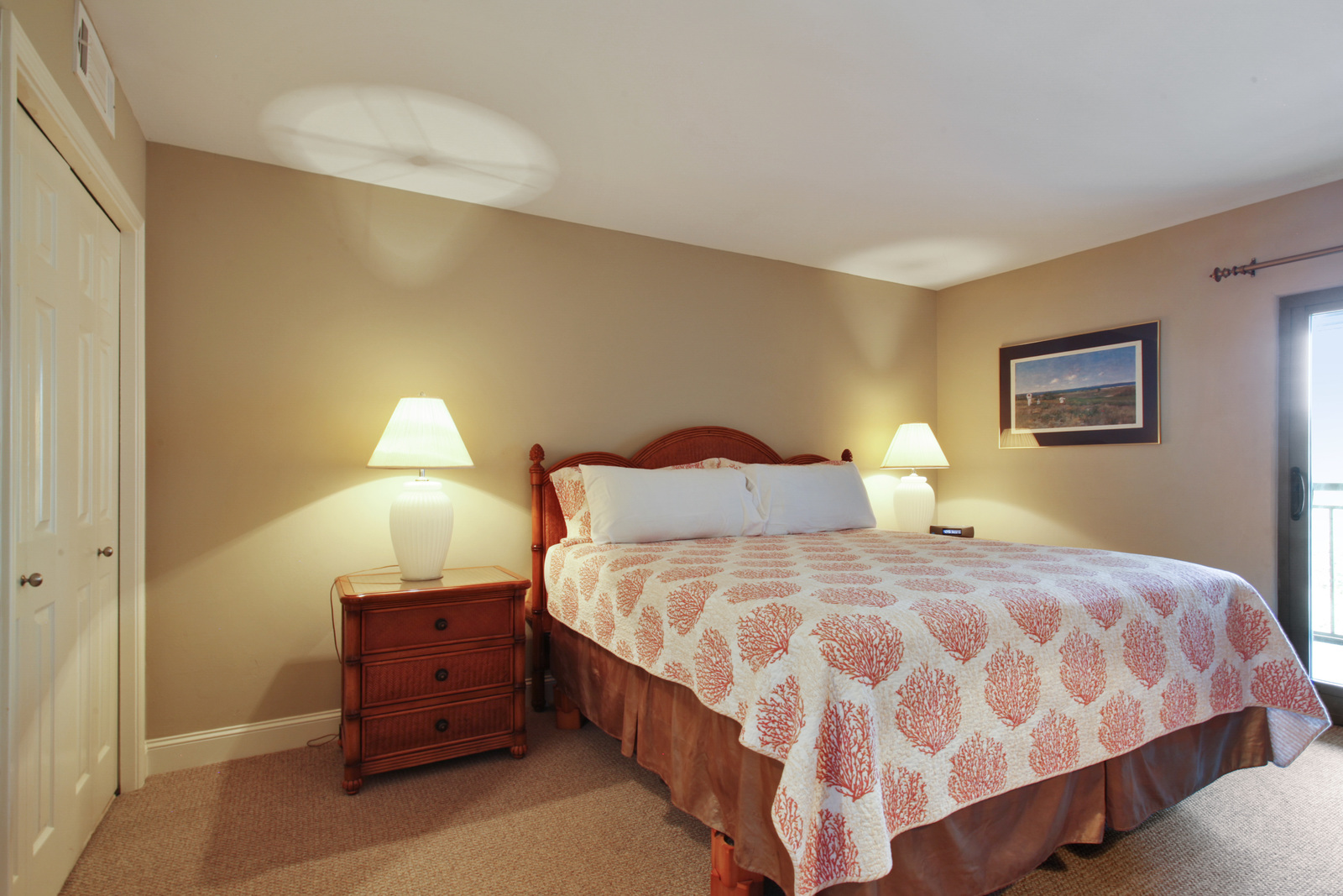 Ocean One 402 | Photo 13
