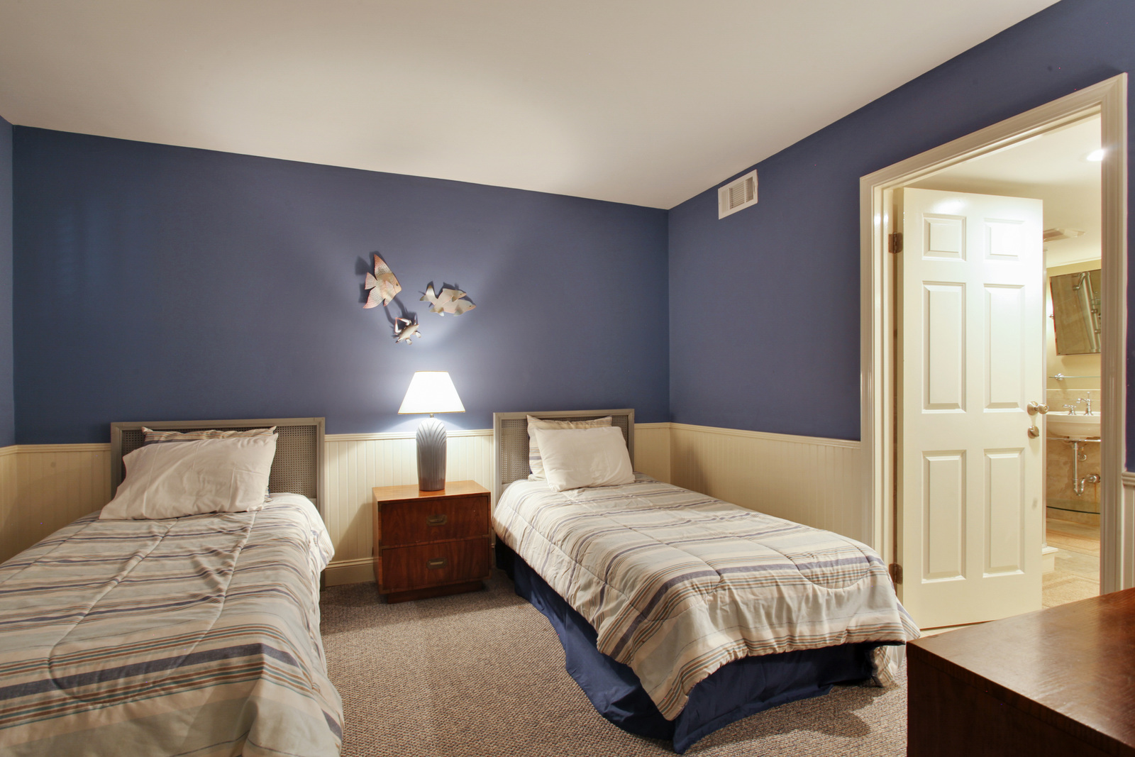 Ocean One 402 | Photo 17