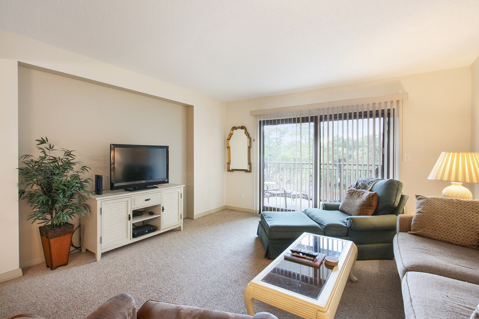 Ocean One 406 | Photo 2