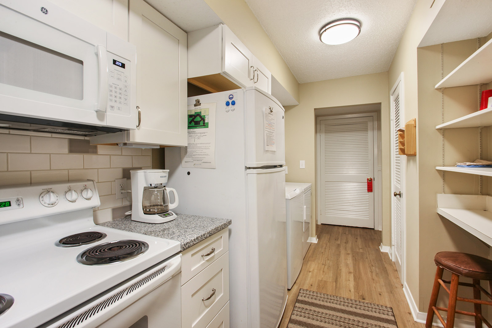 Ocean One 406 | Photo 11