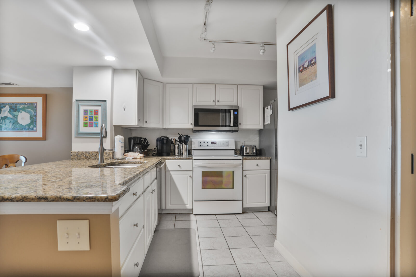 Ocean One 411 | Photo 8