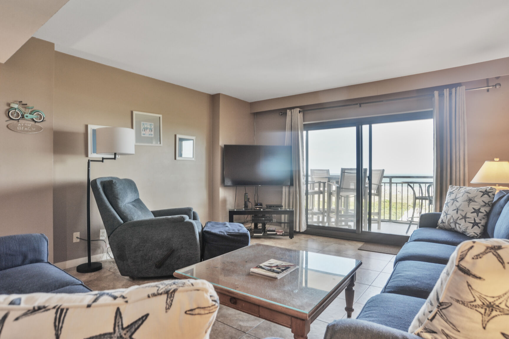 Ocean One 411 | Photo 2