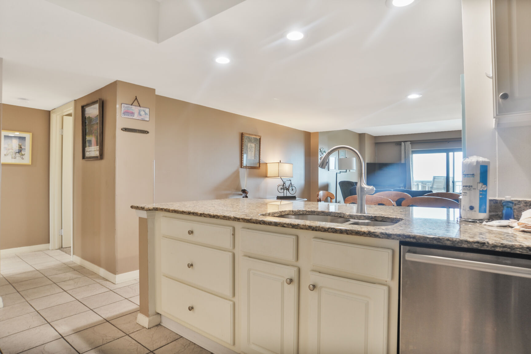 Ocean One 411 | Photo 9