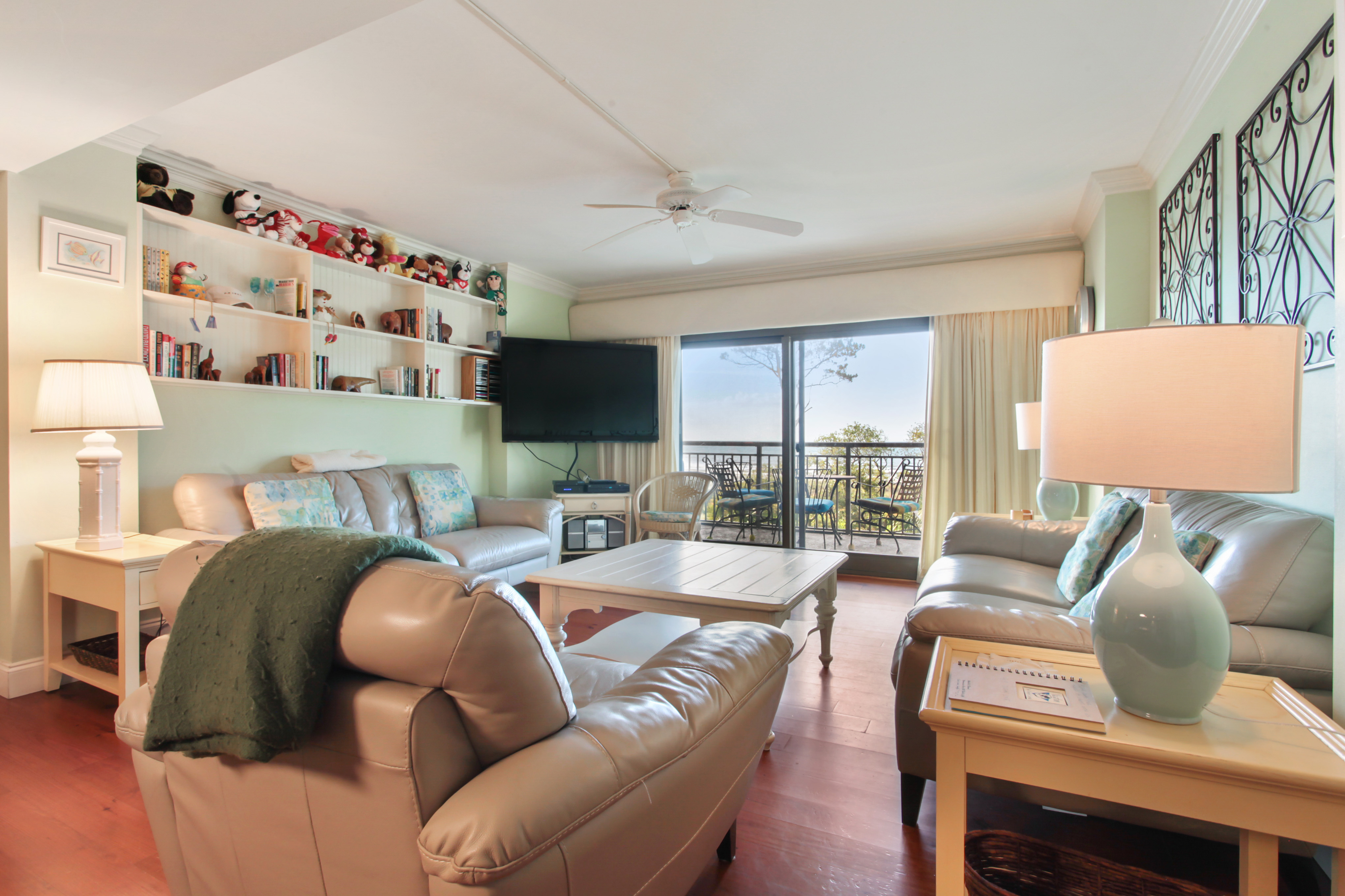 Ocean One 419 | Photo 2