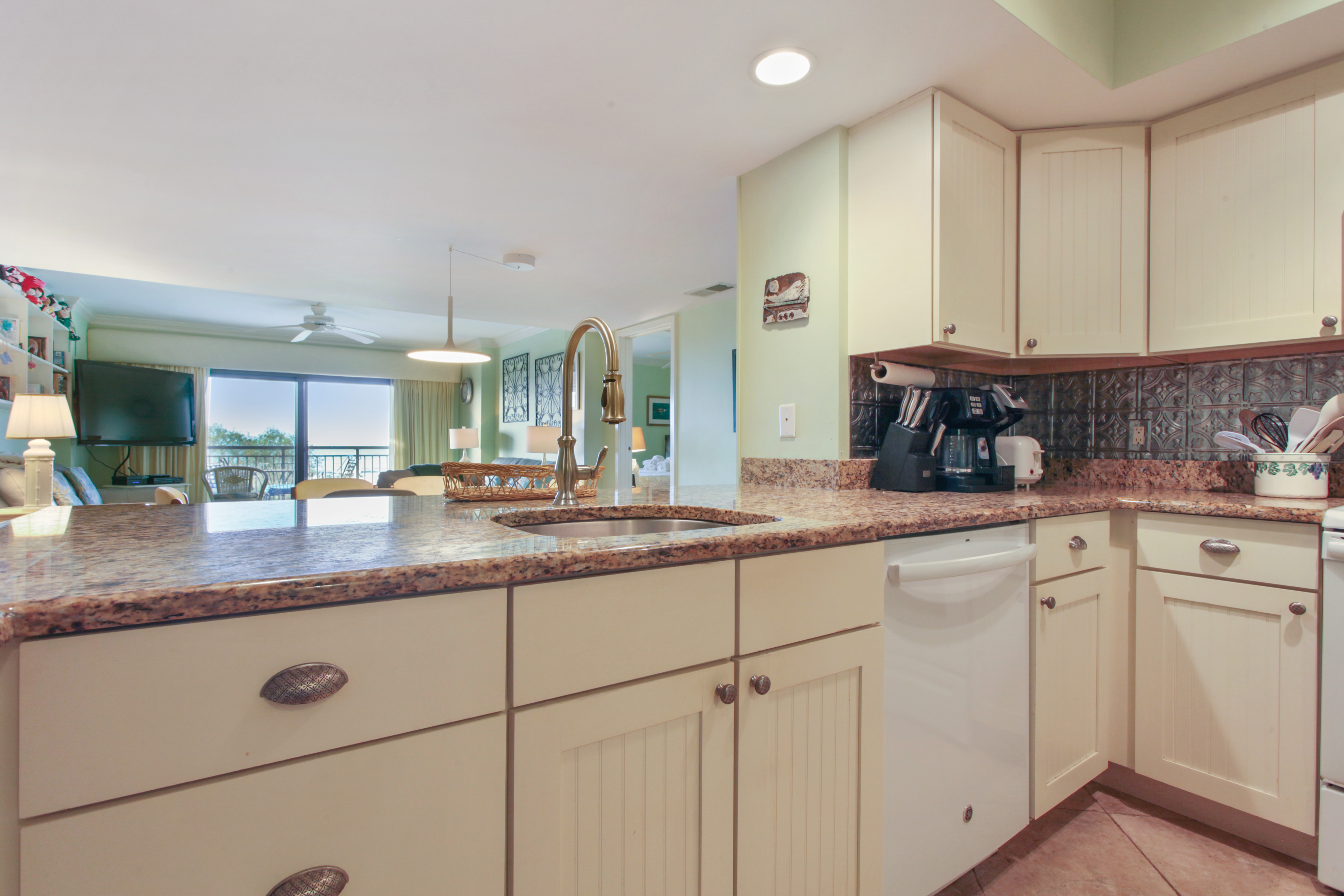 Ocean One 419 | Photo 8