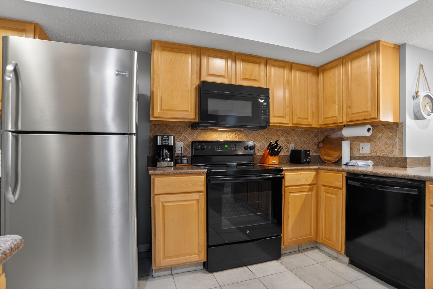 Ocean One 422 | Photo 11
