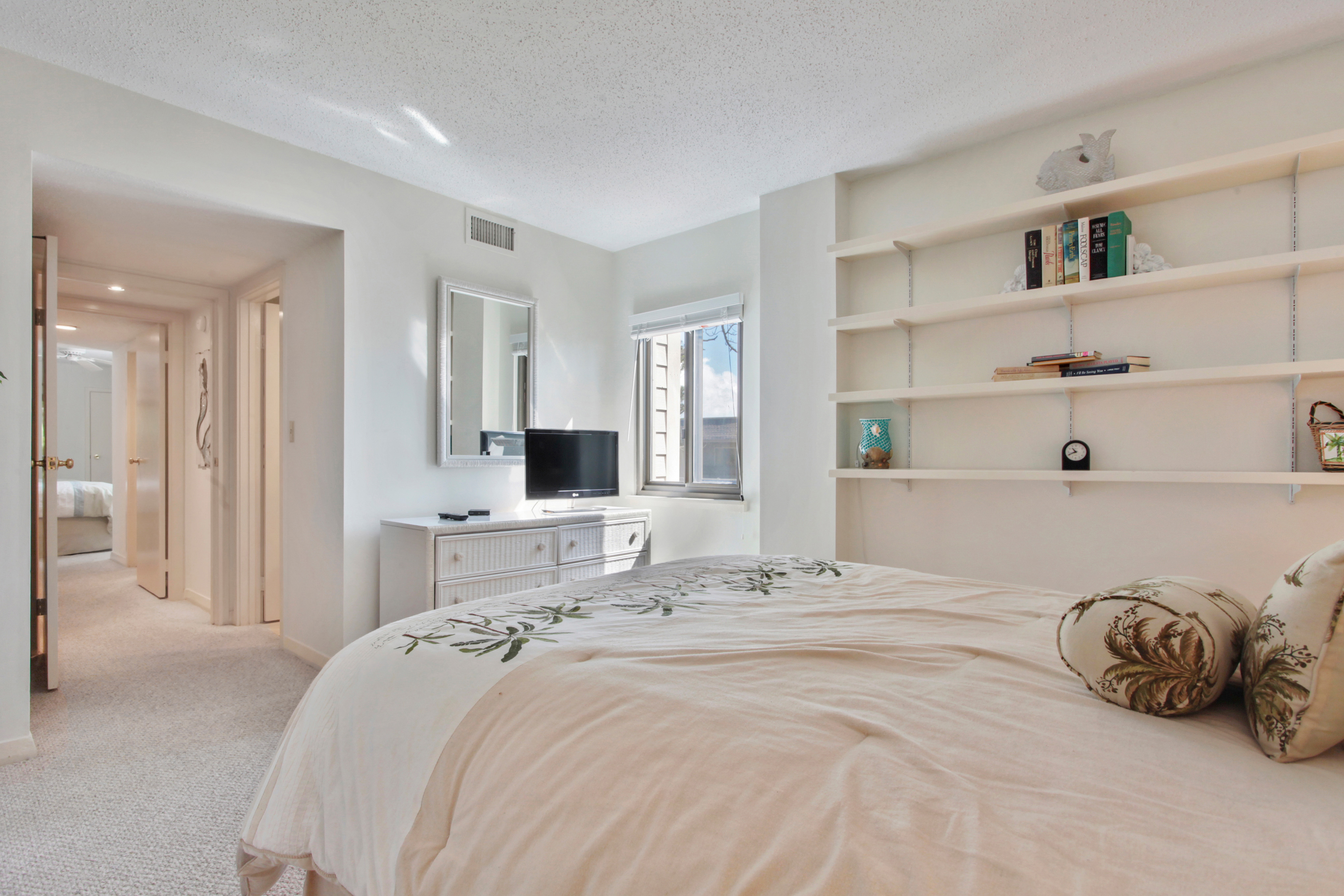 Ocean One 502 | Photo 18