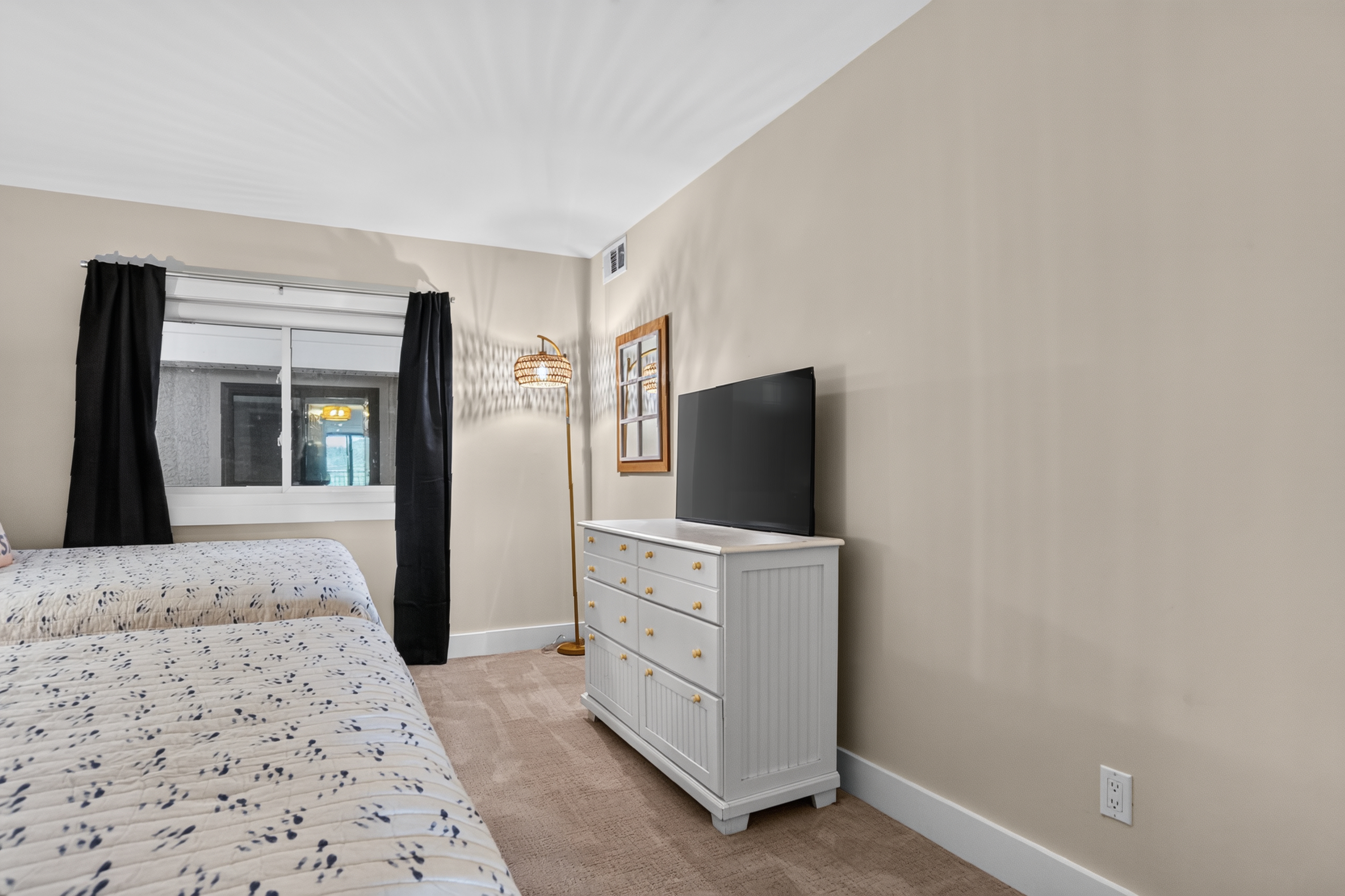 Ocean One 504 | Photo 18