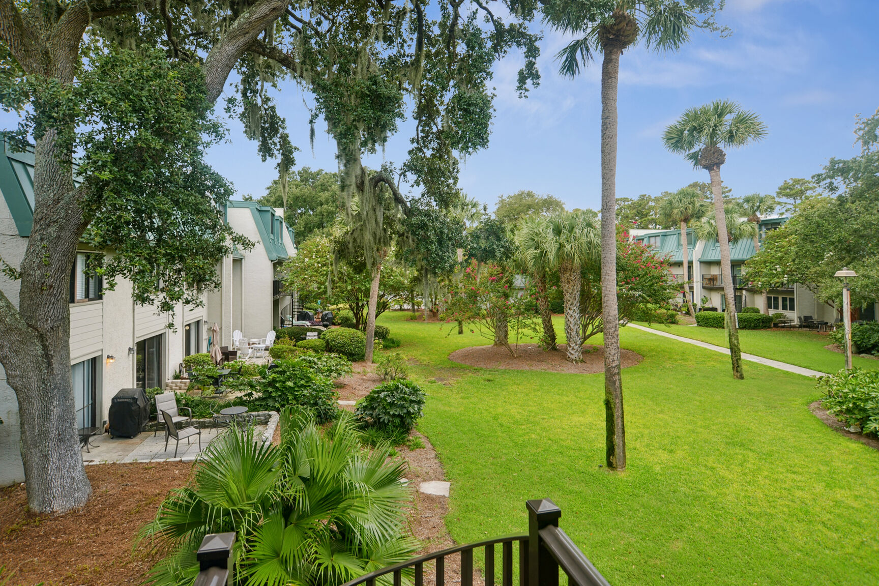 Surf Court 14 | Photo 23