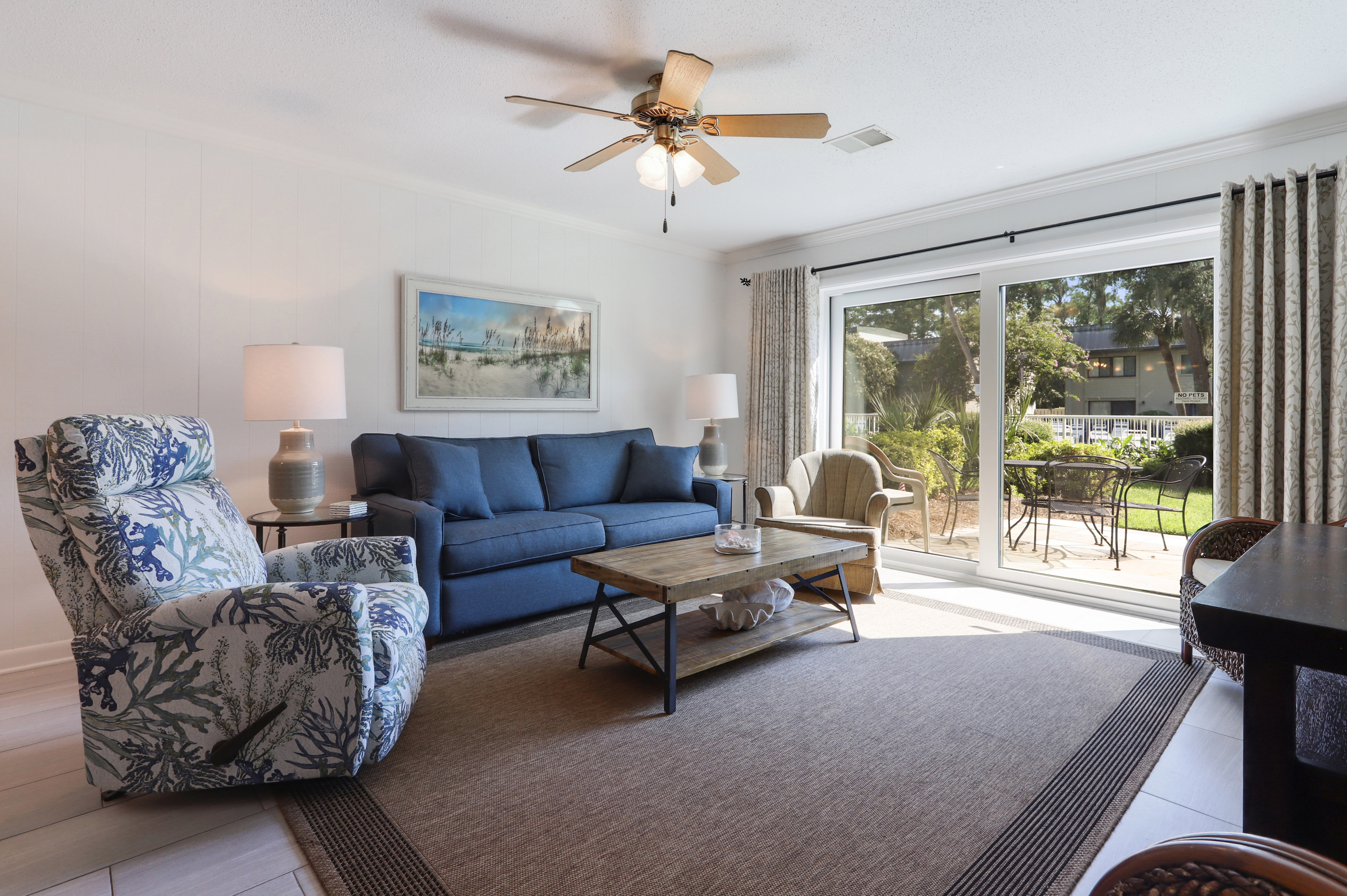 Surf Court 32 | Photo 1
