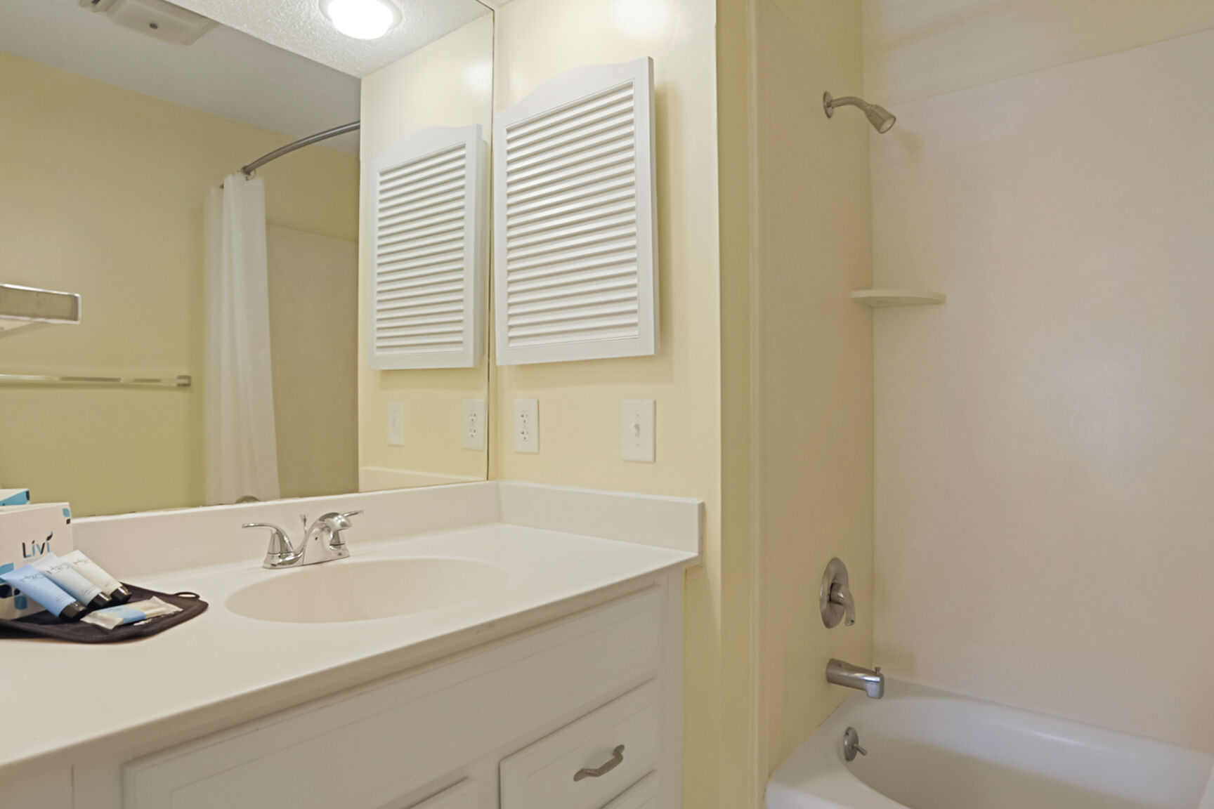 Surf Court 70 | Photo 16