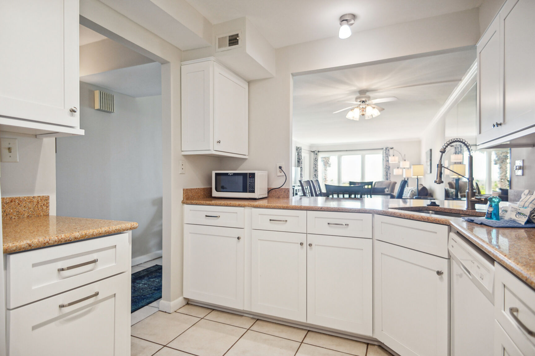 Shorewood 103 | Photo 11