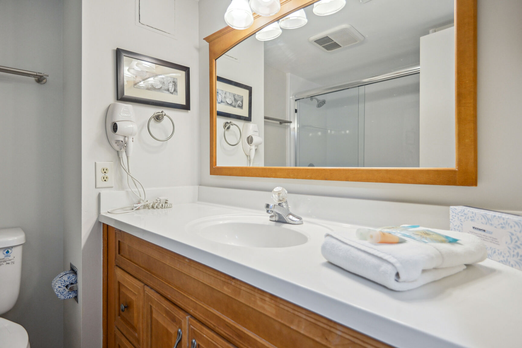 Shorewood 103 | Photo 14