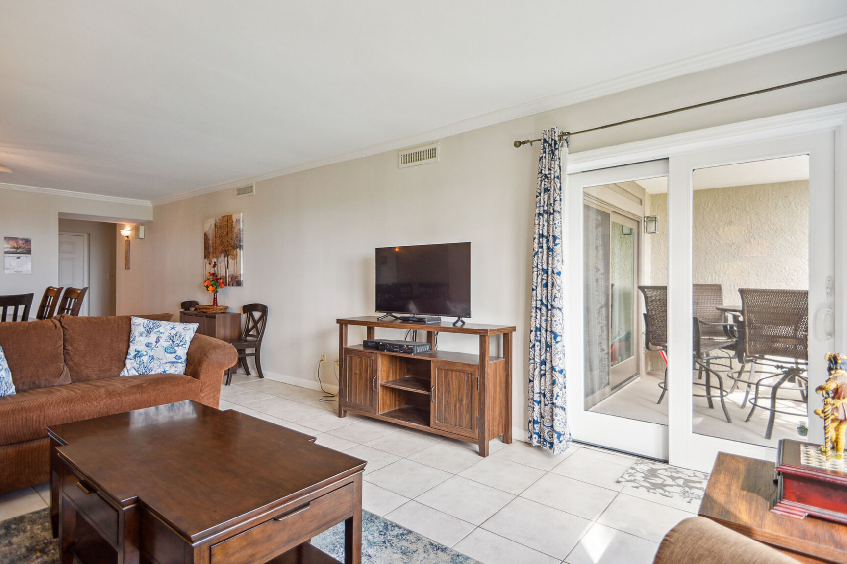 Shorewood 103 | Photo 2