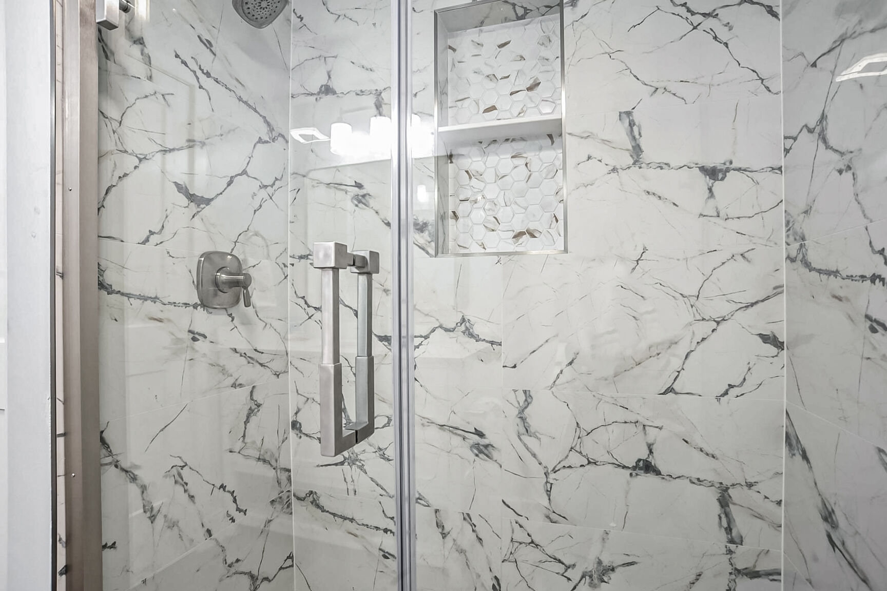 Shorewood 332 | Photo 16