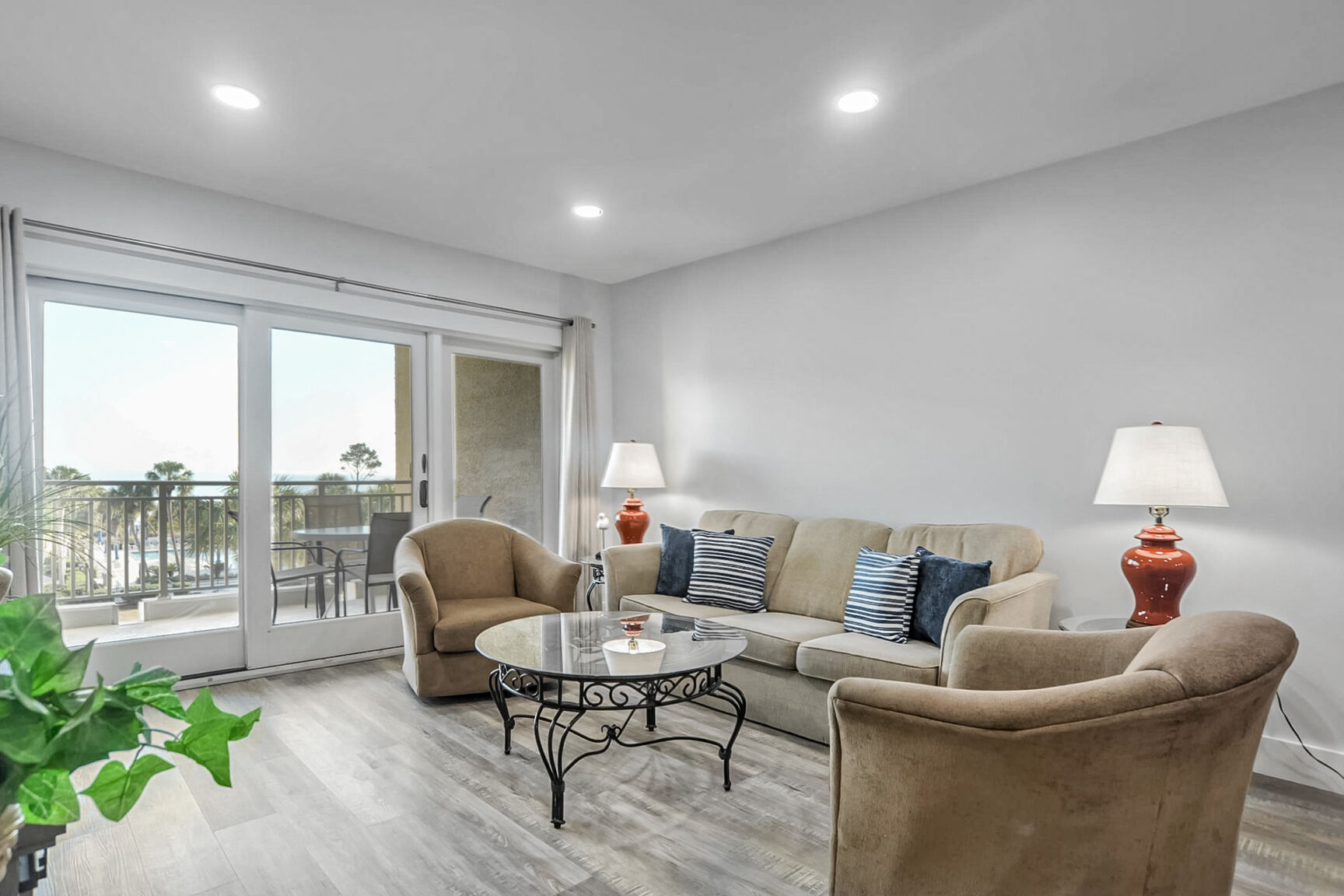 Shorewood 332 | Photo 1
