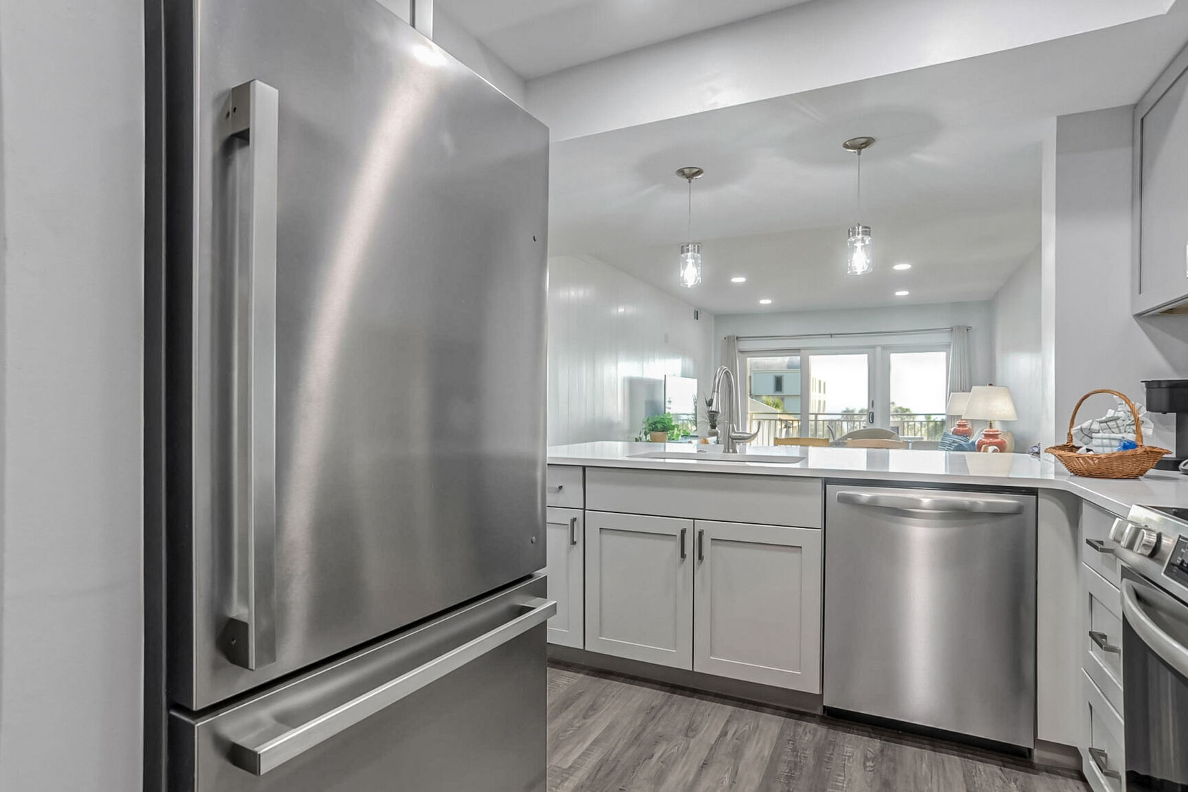 Shorewood 332 | Photo 10