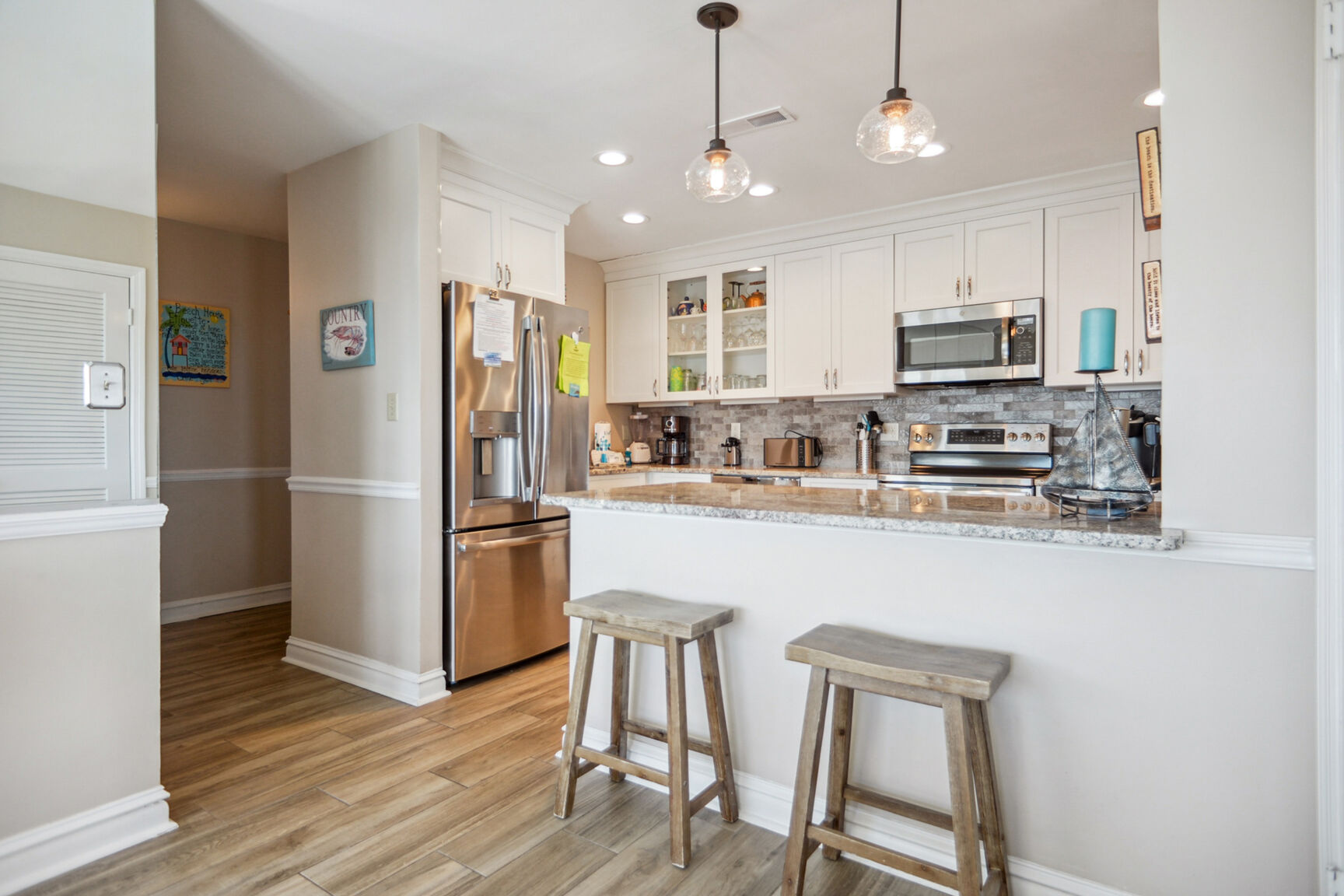 Shorewood 501 | Photo 5