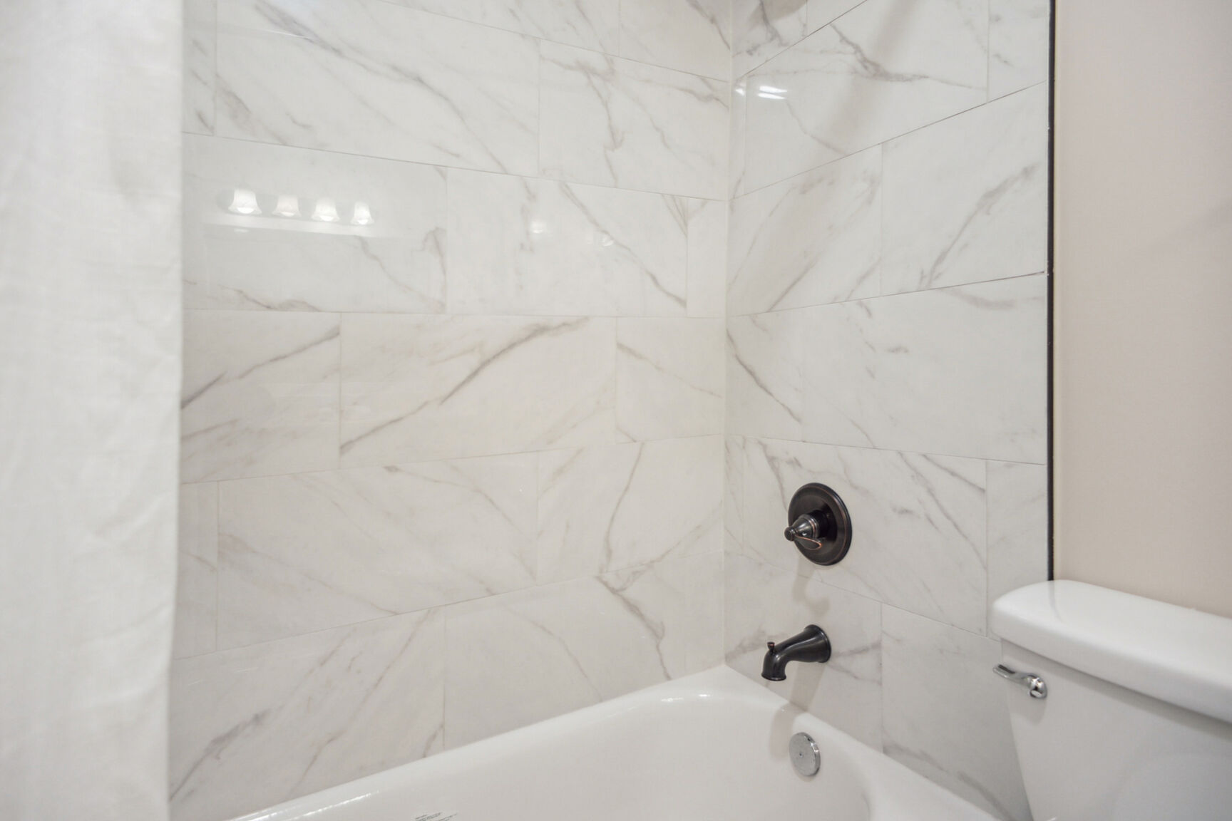 Shorewood 501 | Photo 16