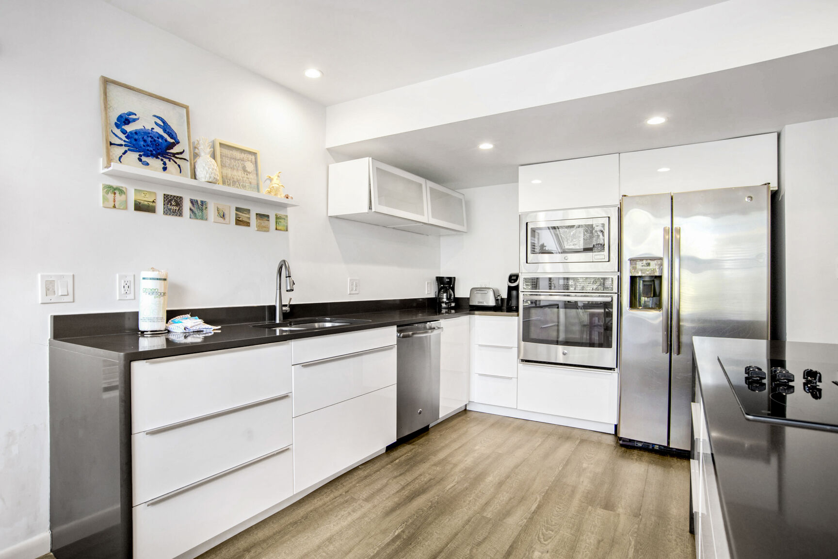 Beachwalk 125 | Photo 10