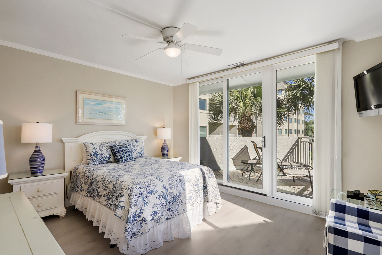 Upstairs Main Bedroom