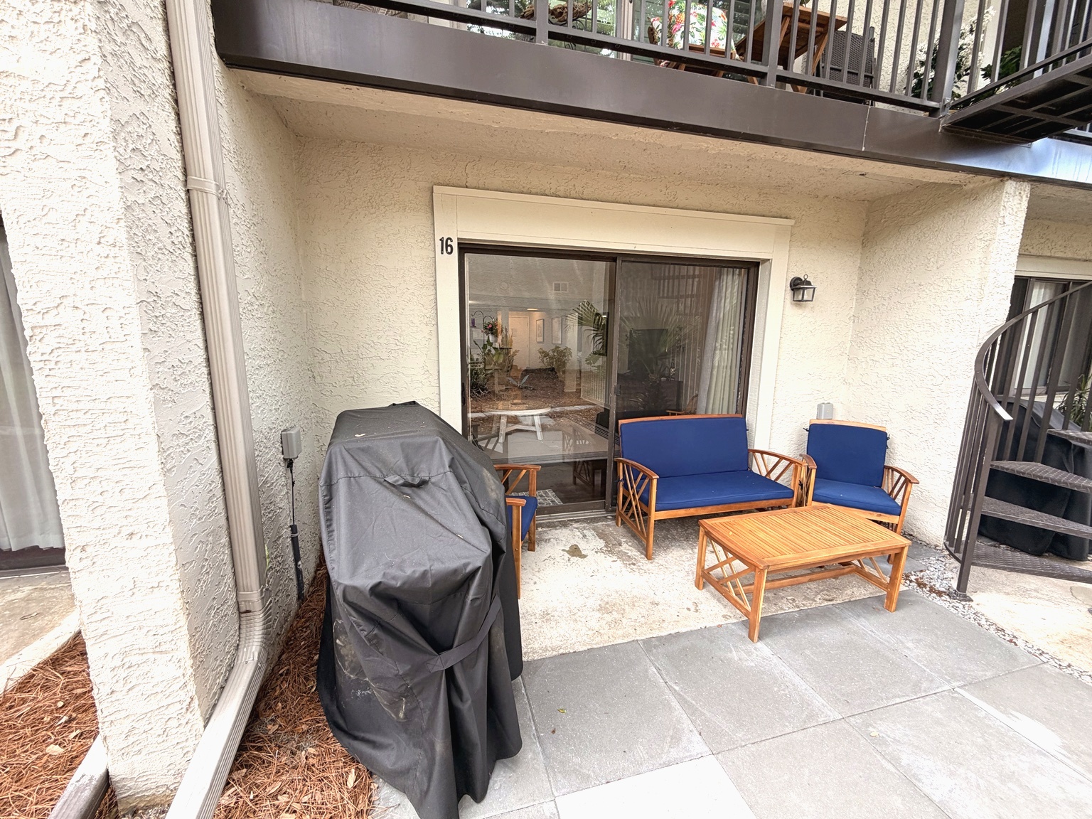 Surf Court 16 | Photo 27