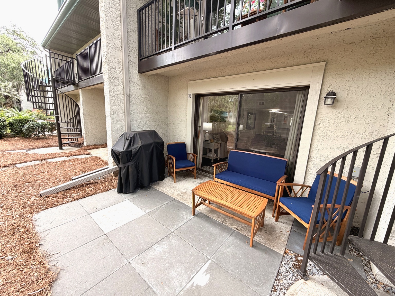 Surf Court 16 | Photo 25