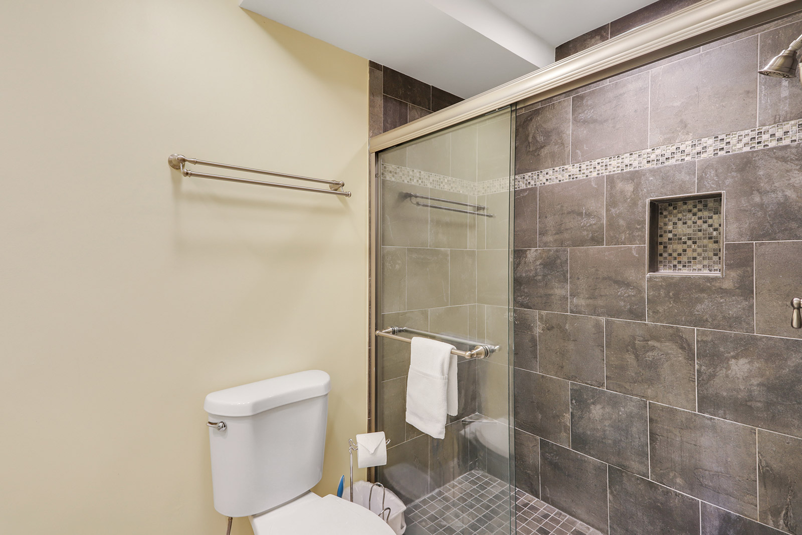 Surf Court 74 | Photo 21