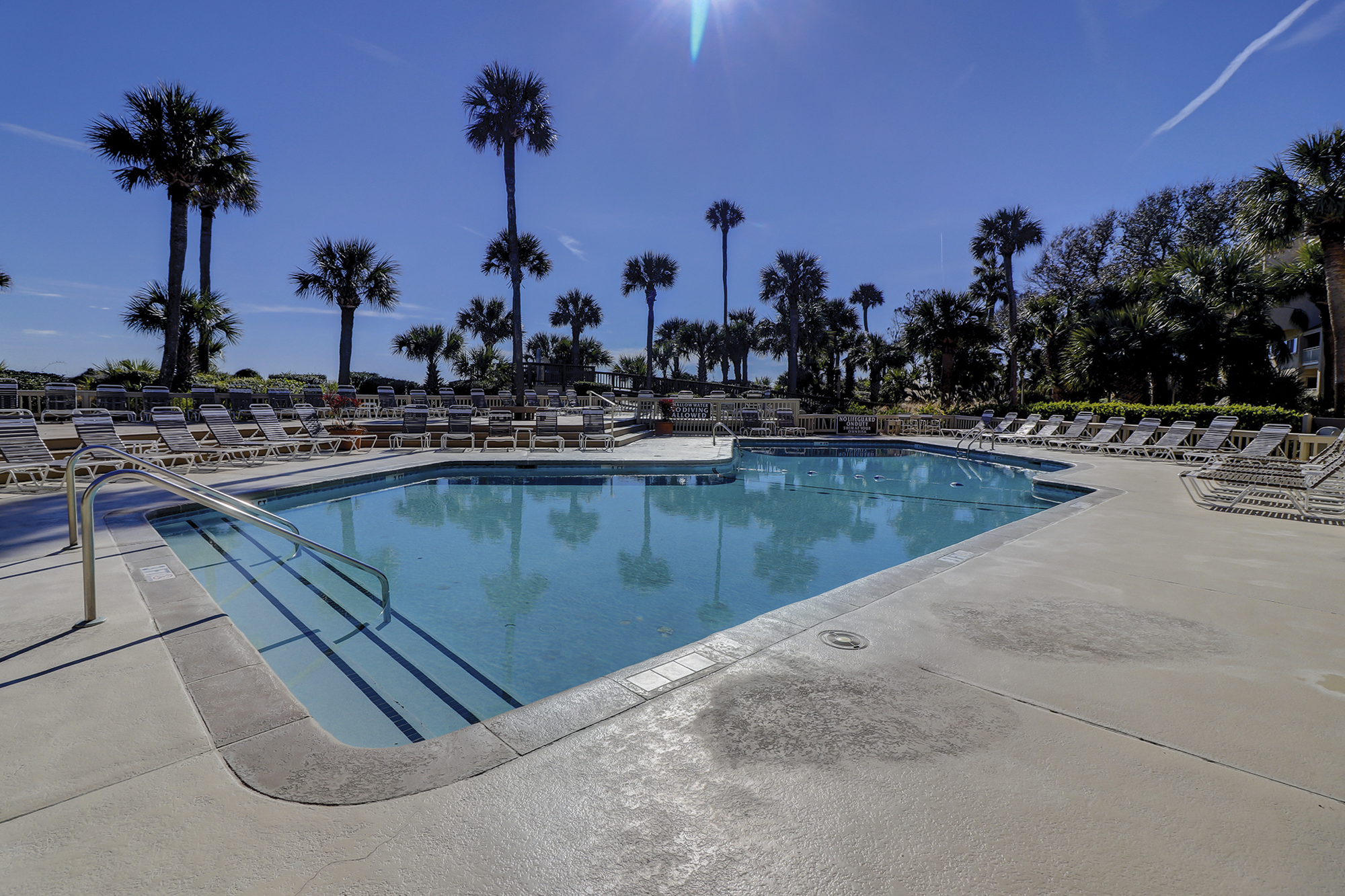 Oceanfront Pool measures 22' x 50'