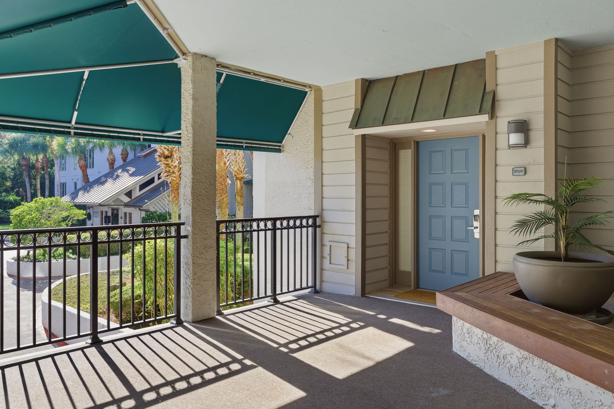 1905 South Beach Club