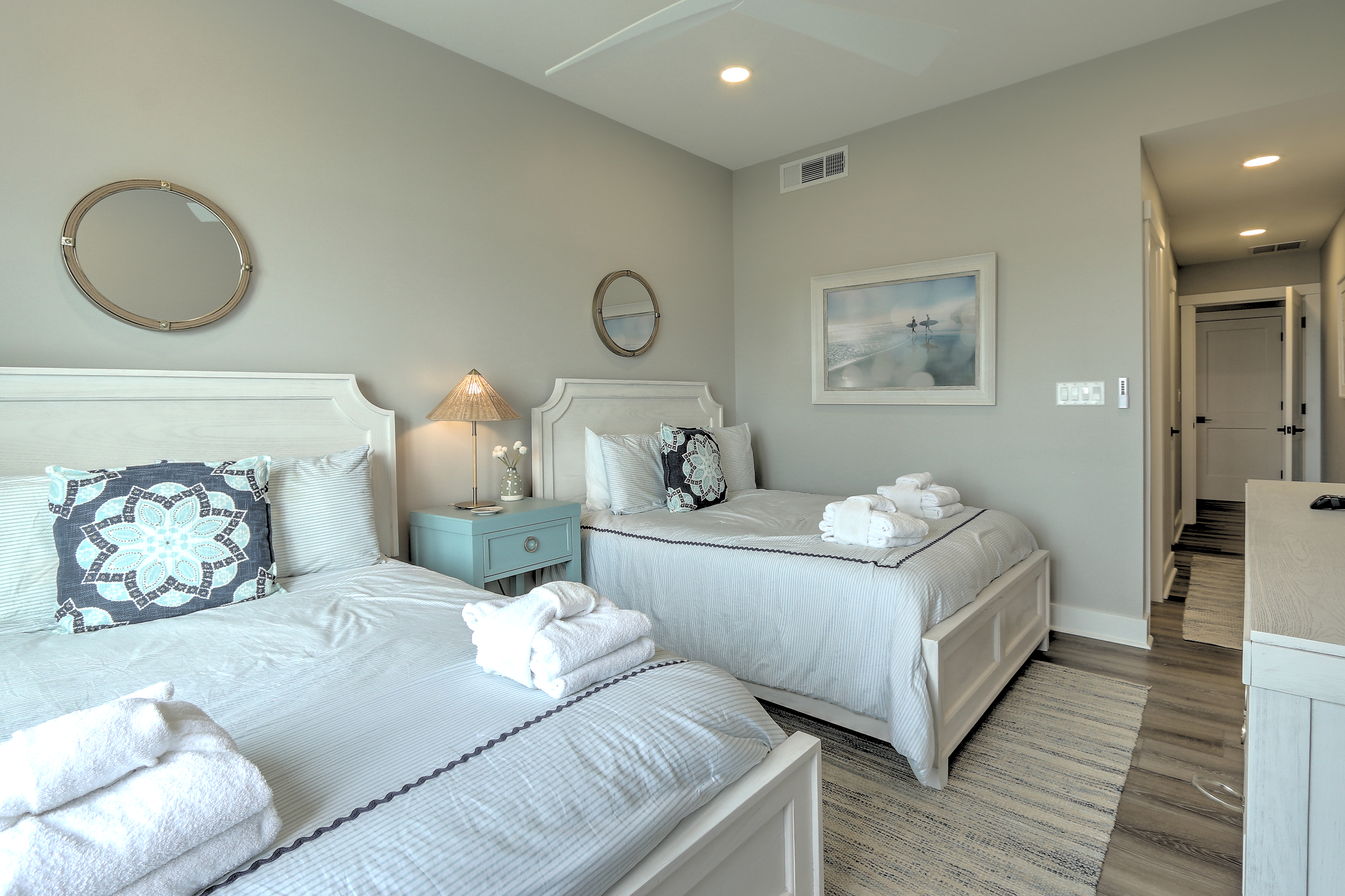 Bedroom 2 w/ Double Beds, Flat Screen TV and Private Bath