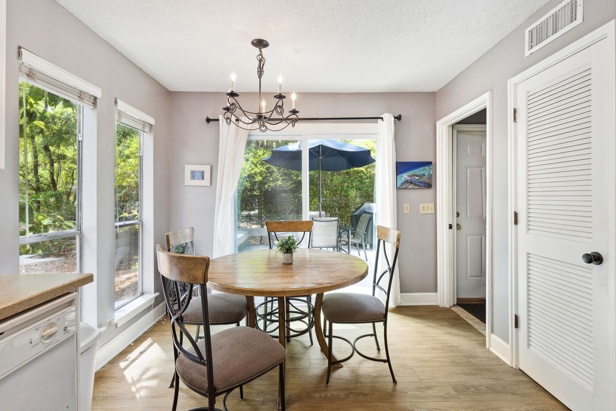 Breakfast Nook