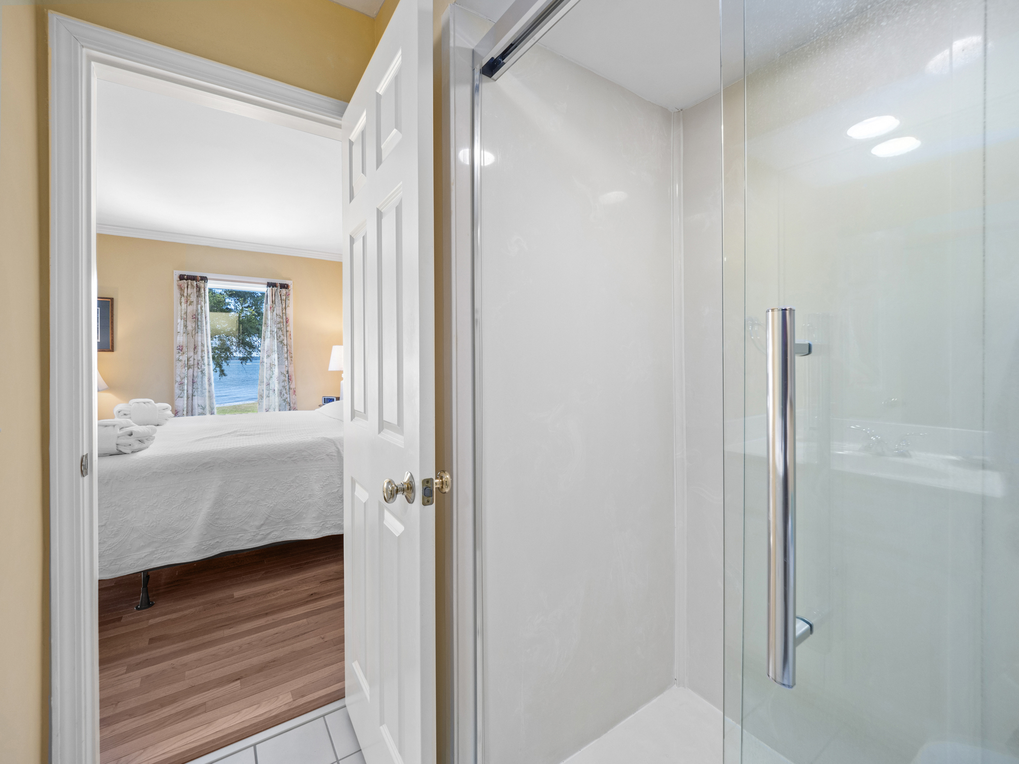 Master bath 2nd floor
