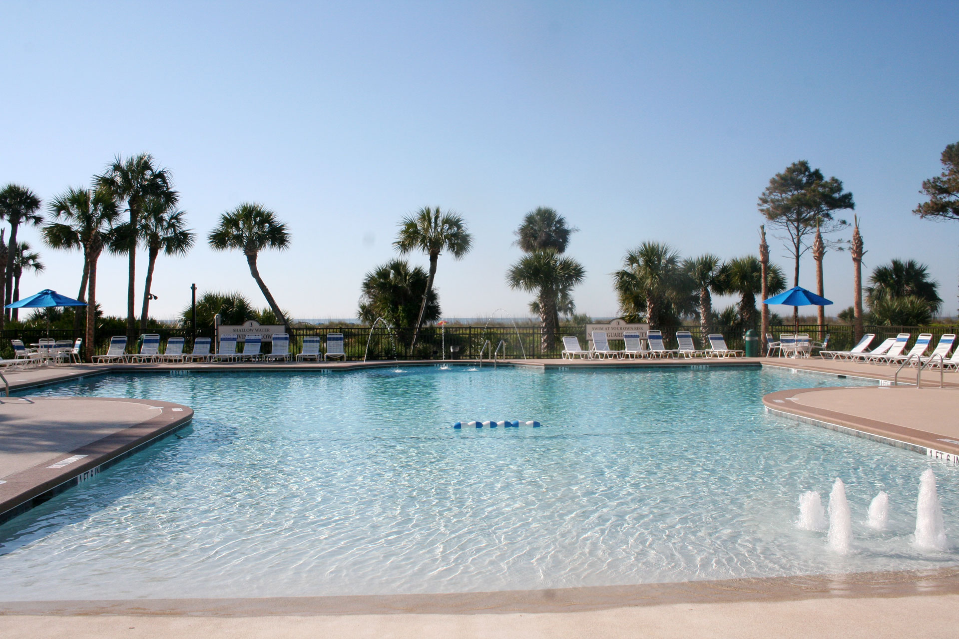 Zero Entry Oceanfront Pool