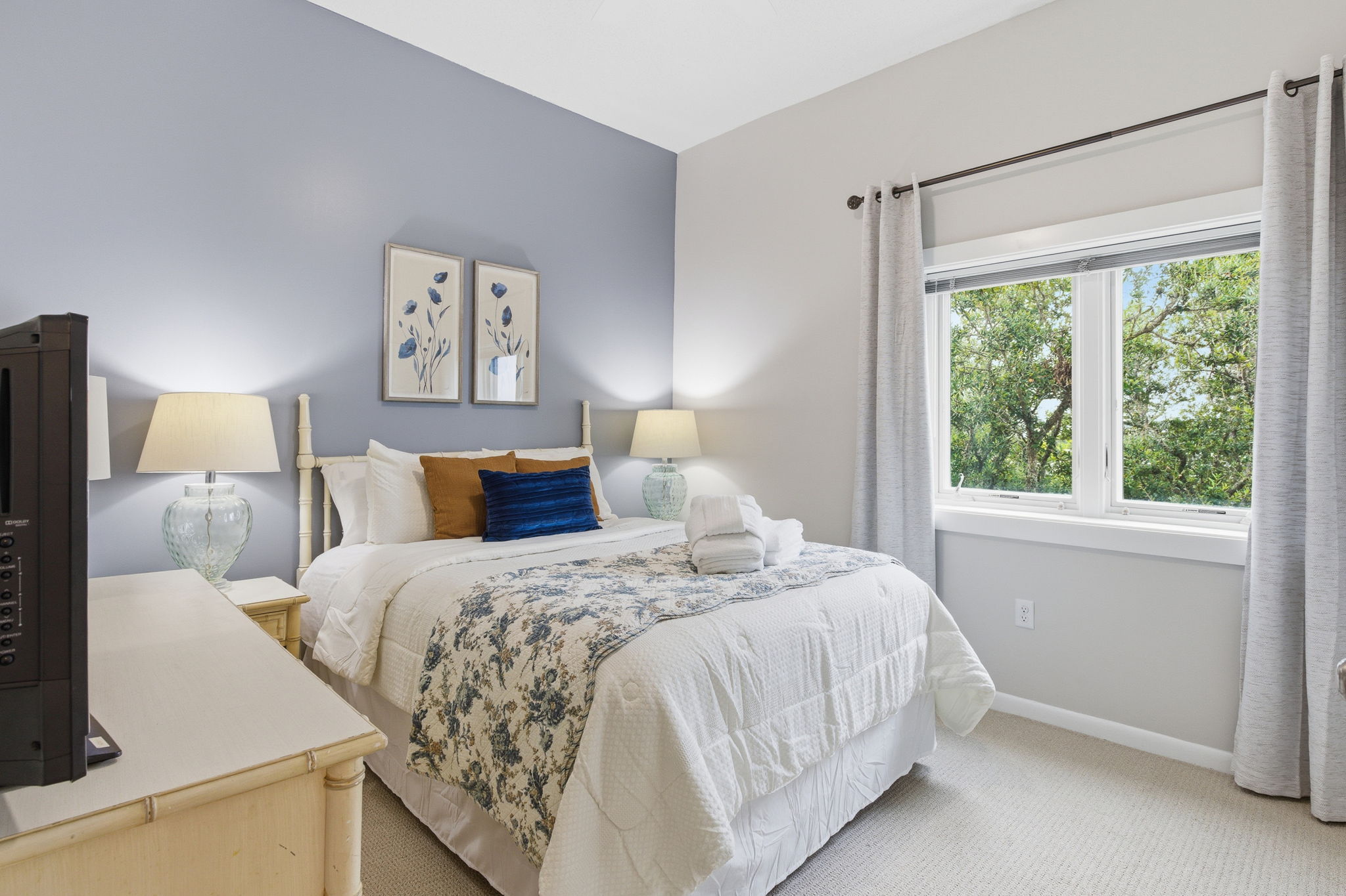 539 Shorewood