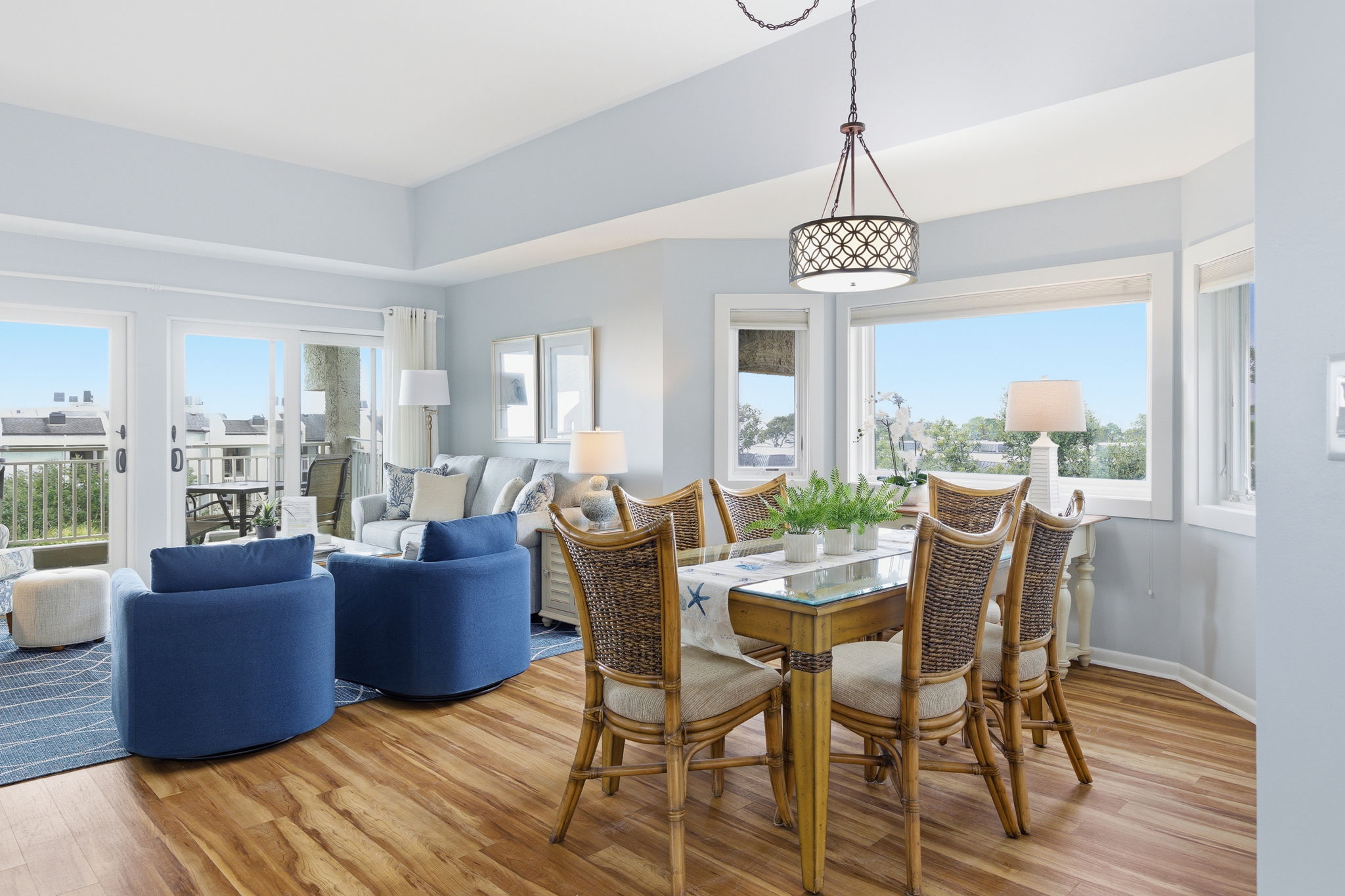 539 Shorewood