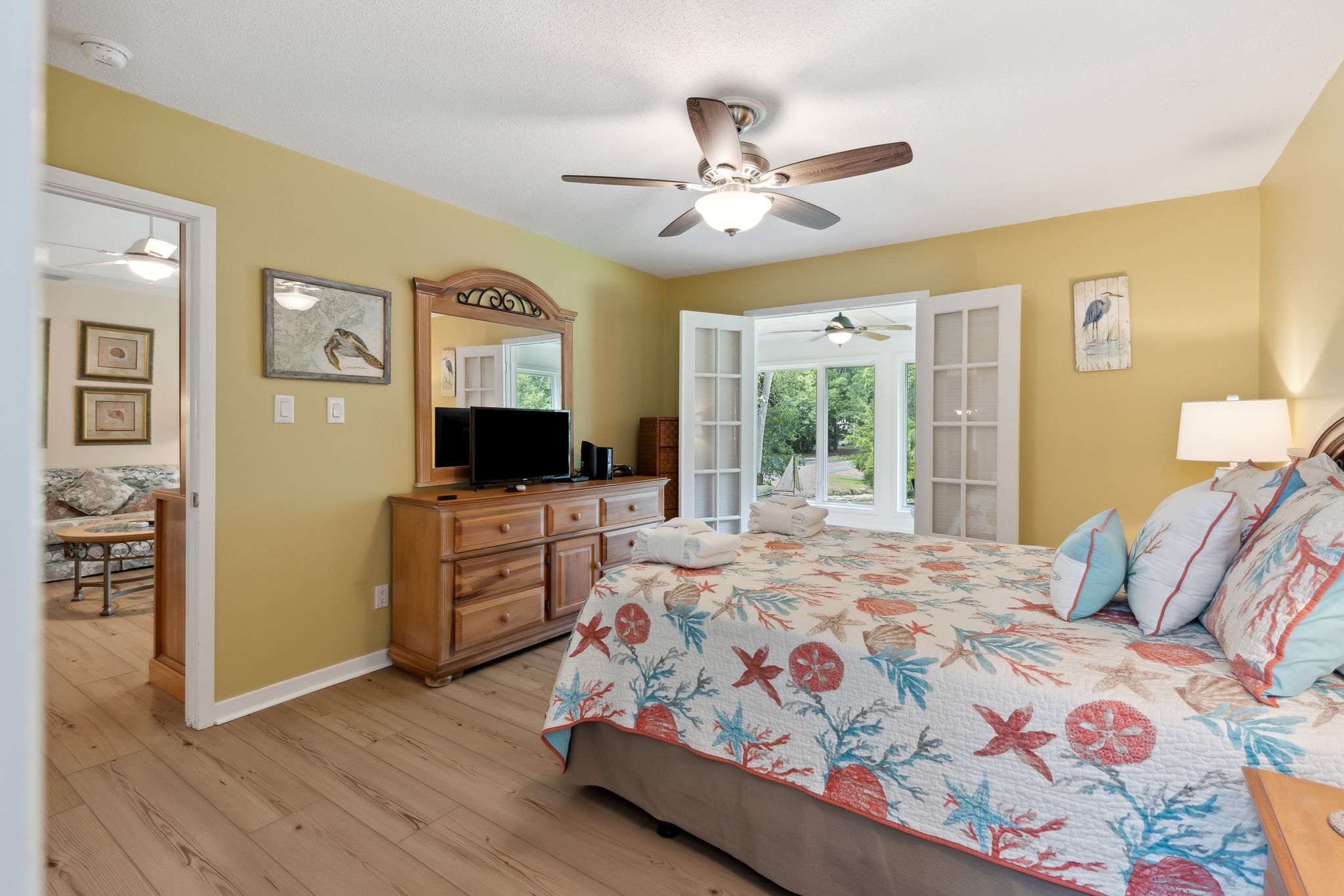 Master with Queen Bed, Flat Screen TV, and Private Bath