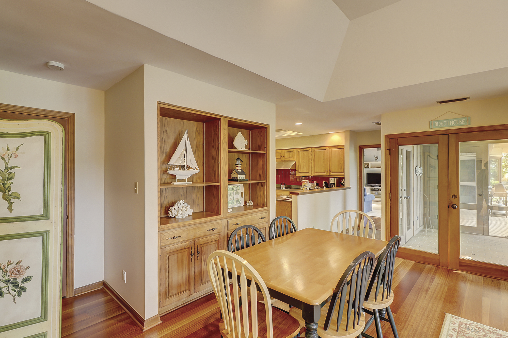 Breakfast Room