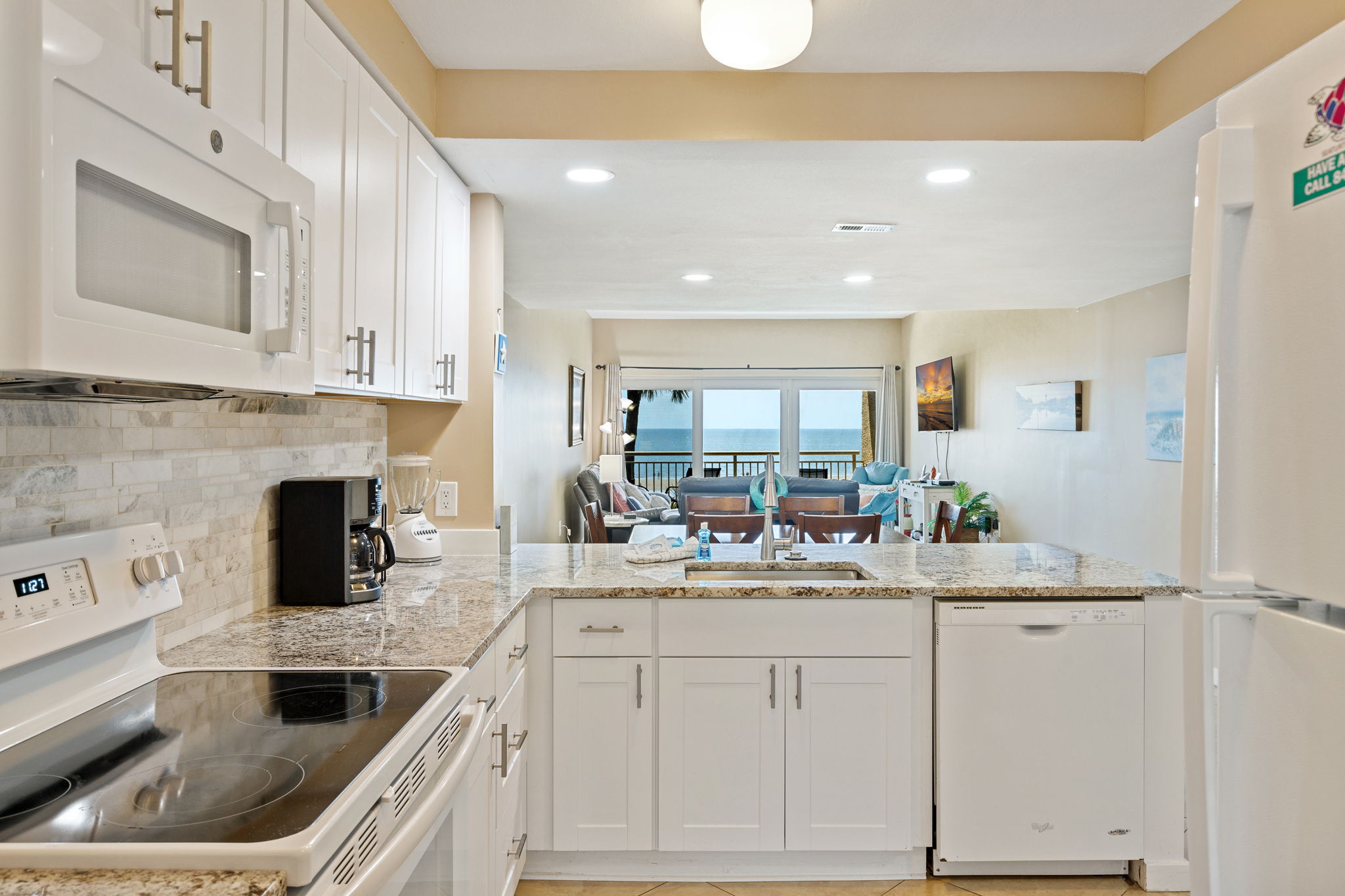 Full Kitchen