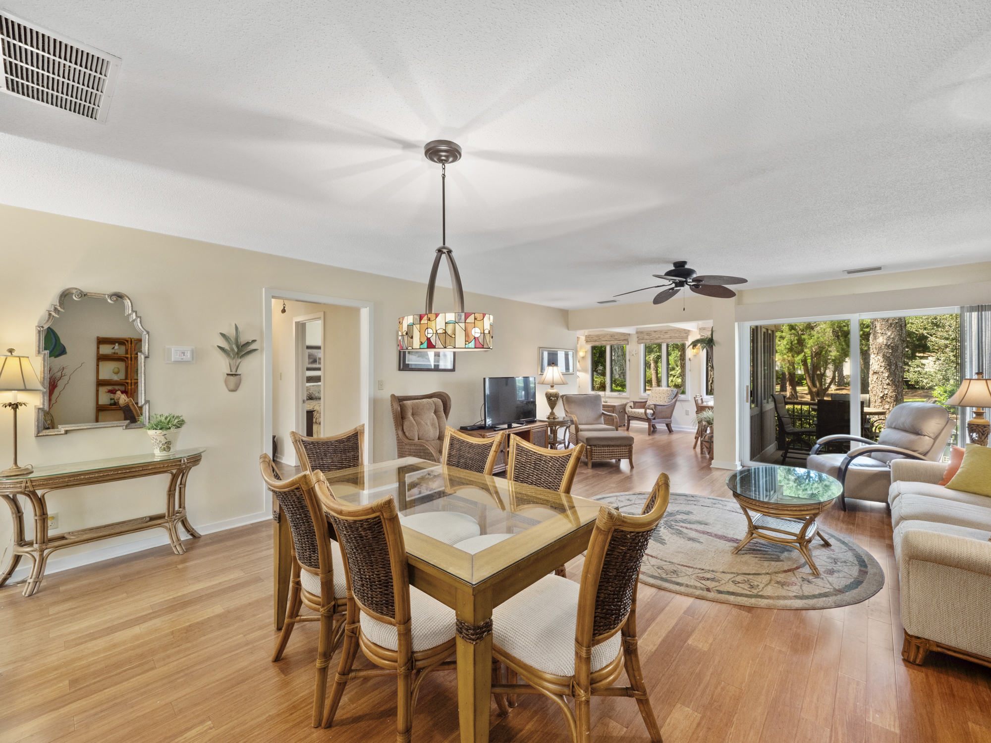 Dining Area- 168 Fairwood Villas