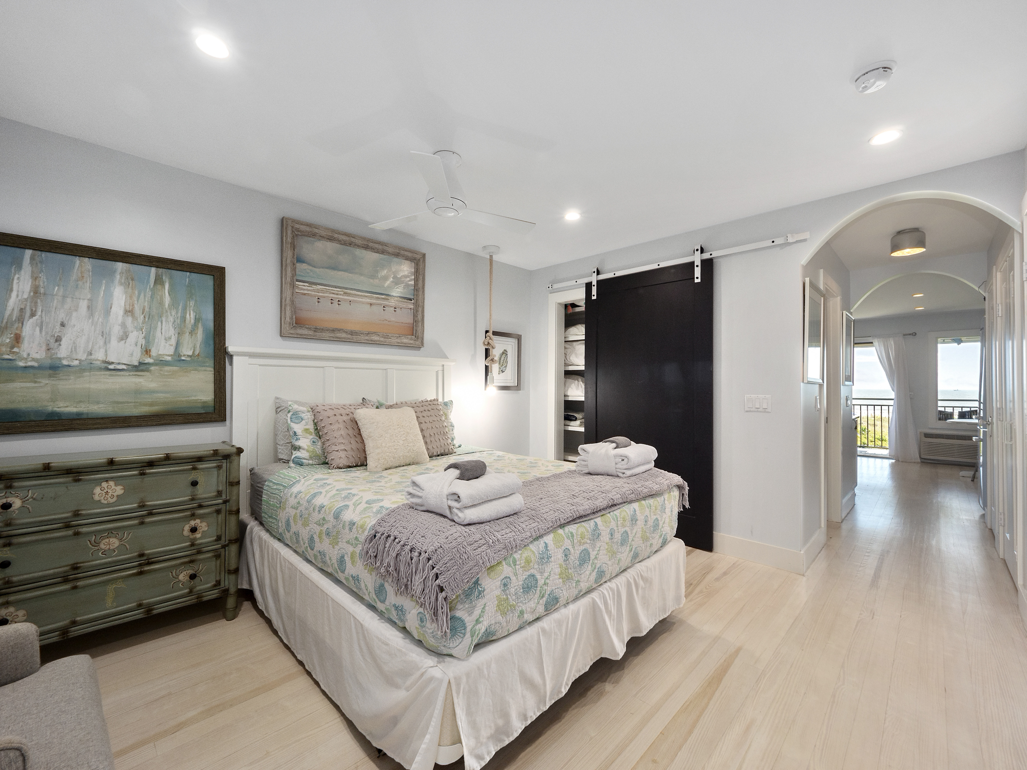 Bedroom with a Queen
