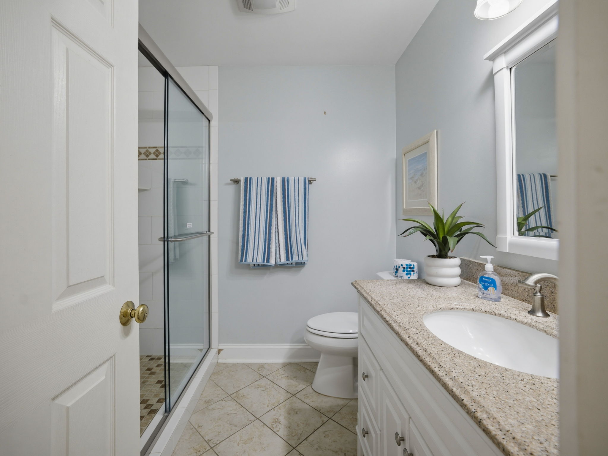 532 Shorewood