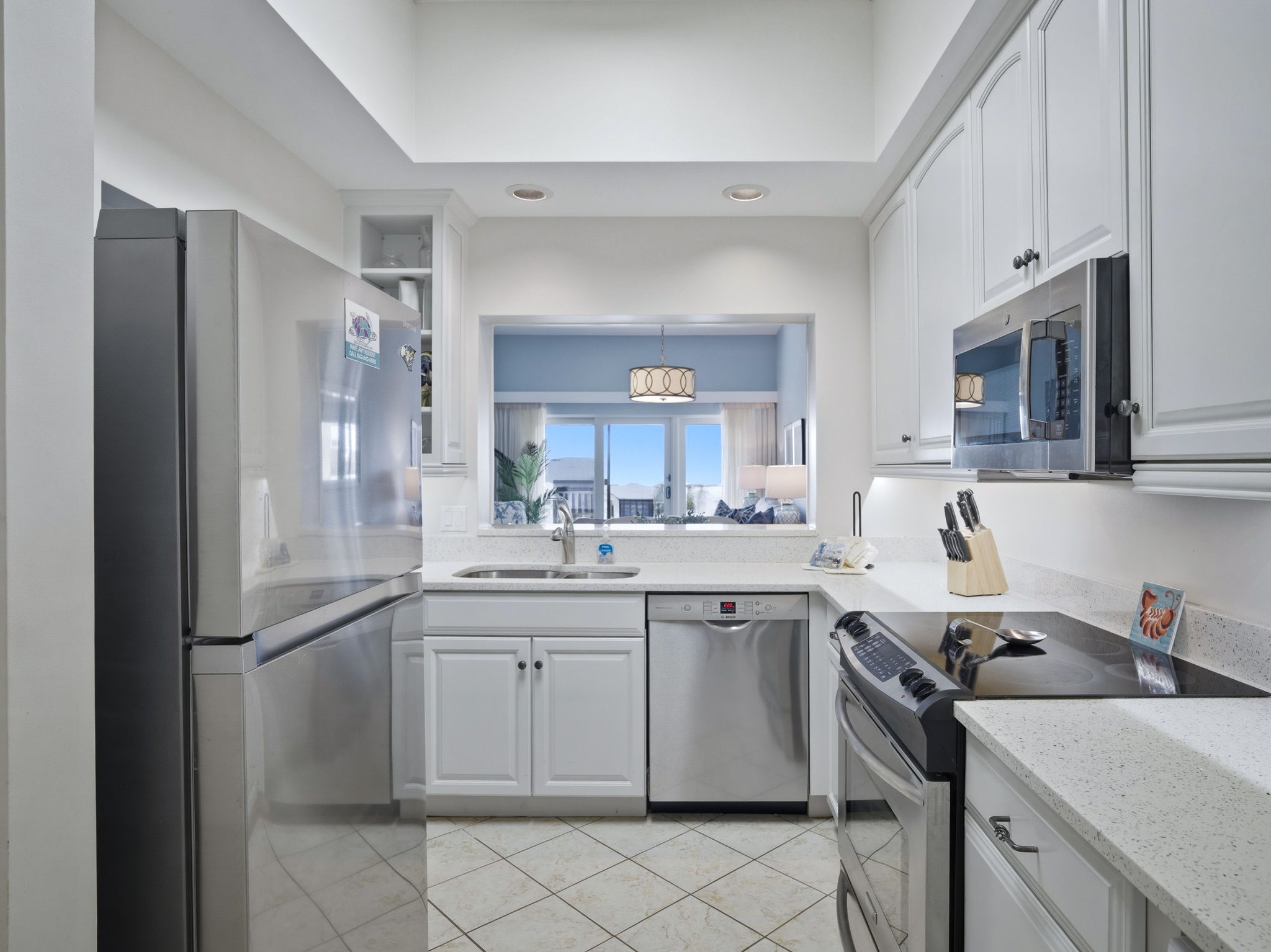 532 Shorewood