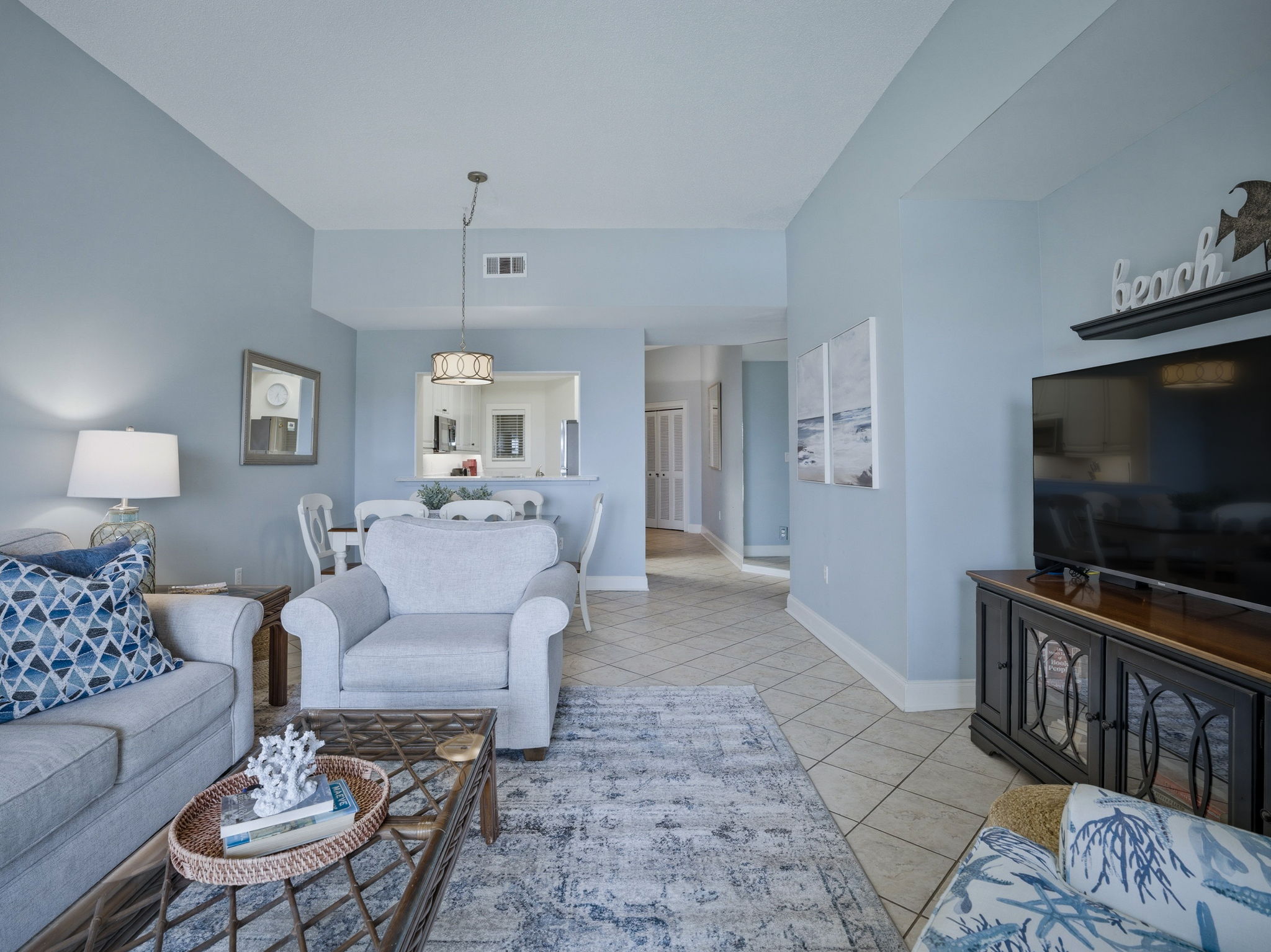 532 Shorewood