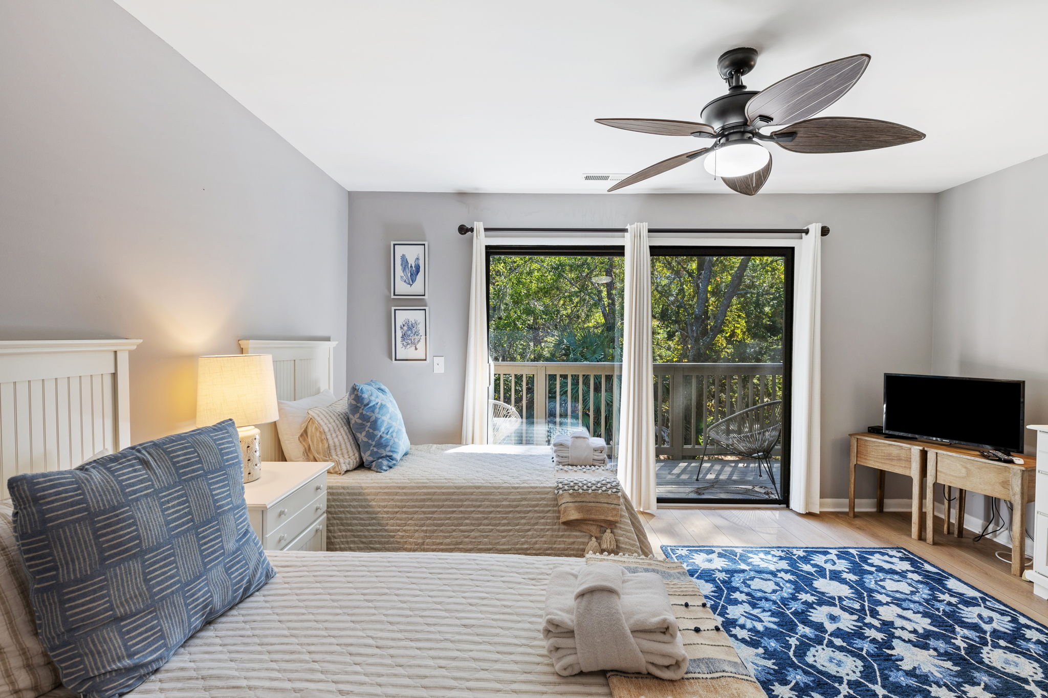 Bedroom 3 w/ 3 Twins, Flat Screen TV, Private Bath and Balcony
