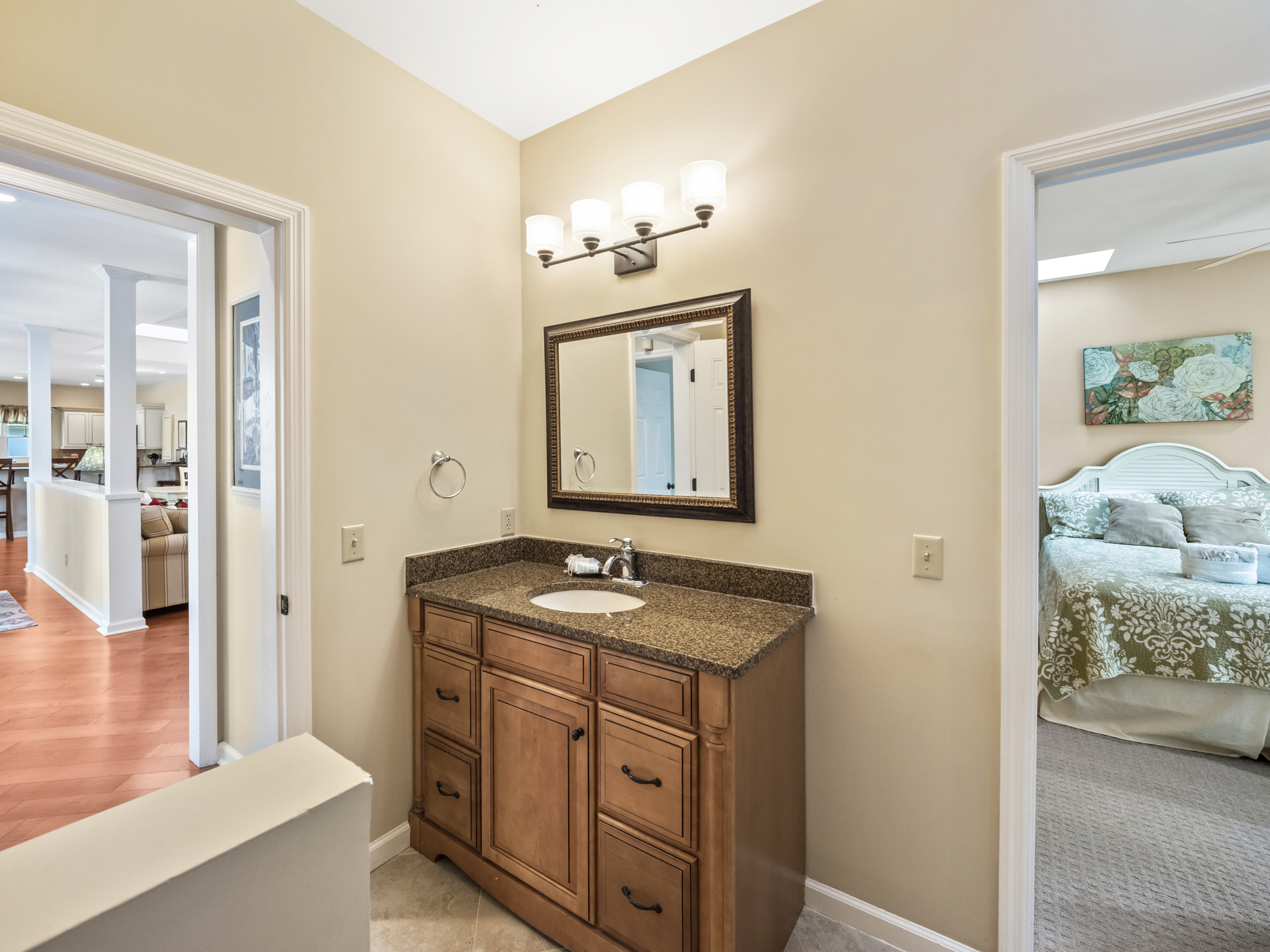 70 Full Sweep- Shared Bathroom