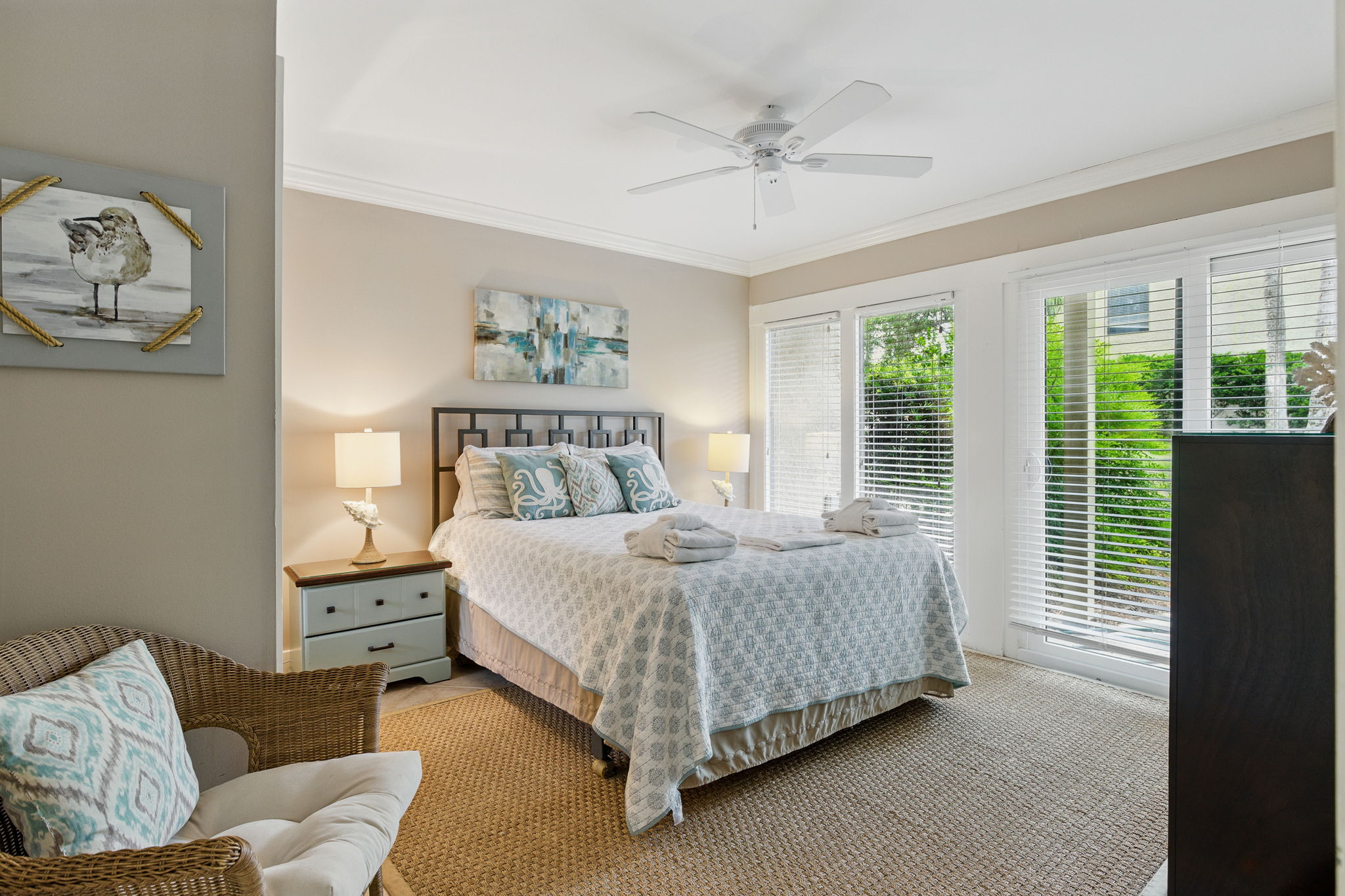 Bedroom 3 with Queen Bed